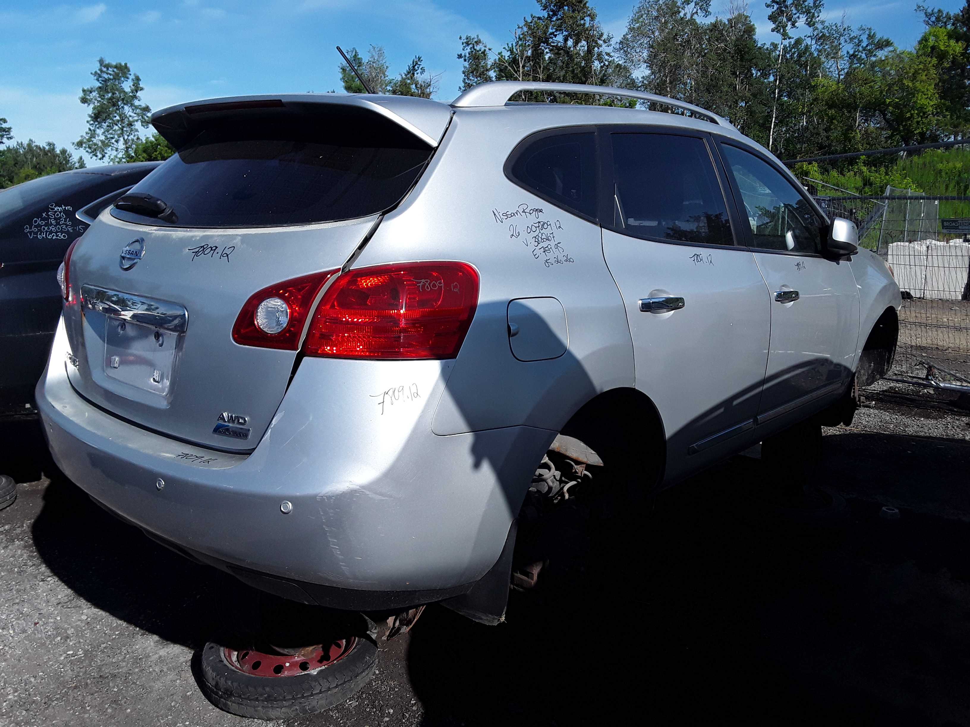 NISSAN ROGUE 2012