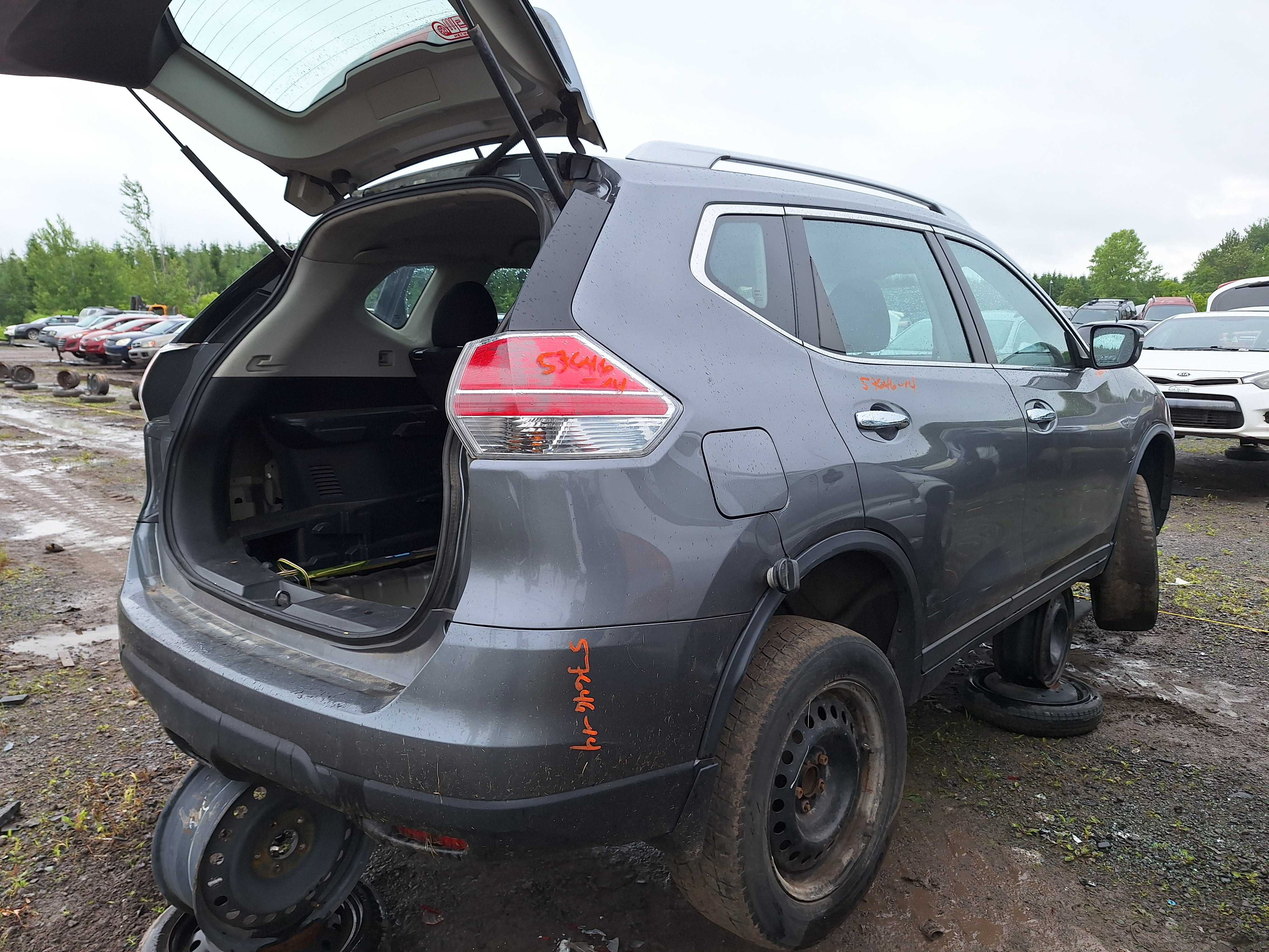 NISSAN ROGUE 2014