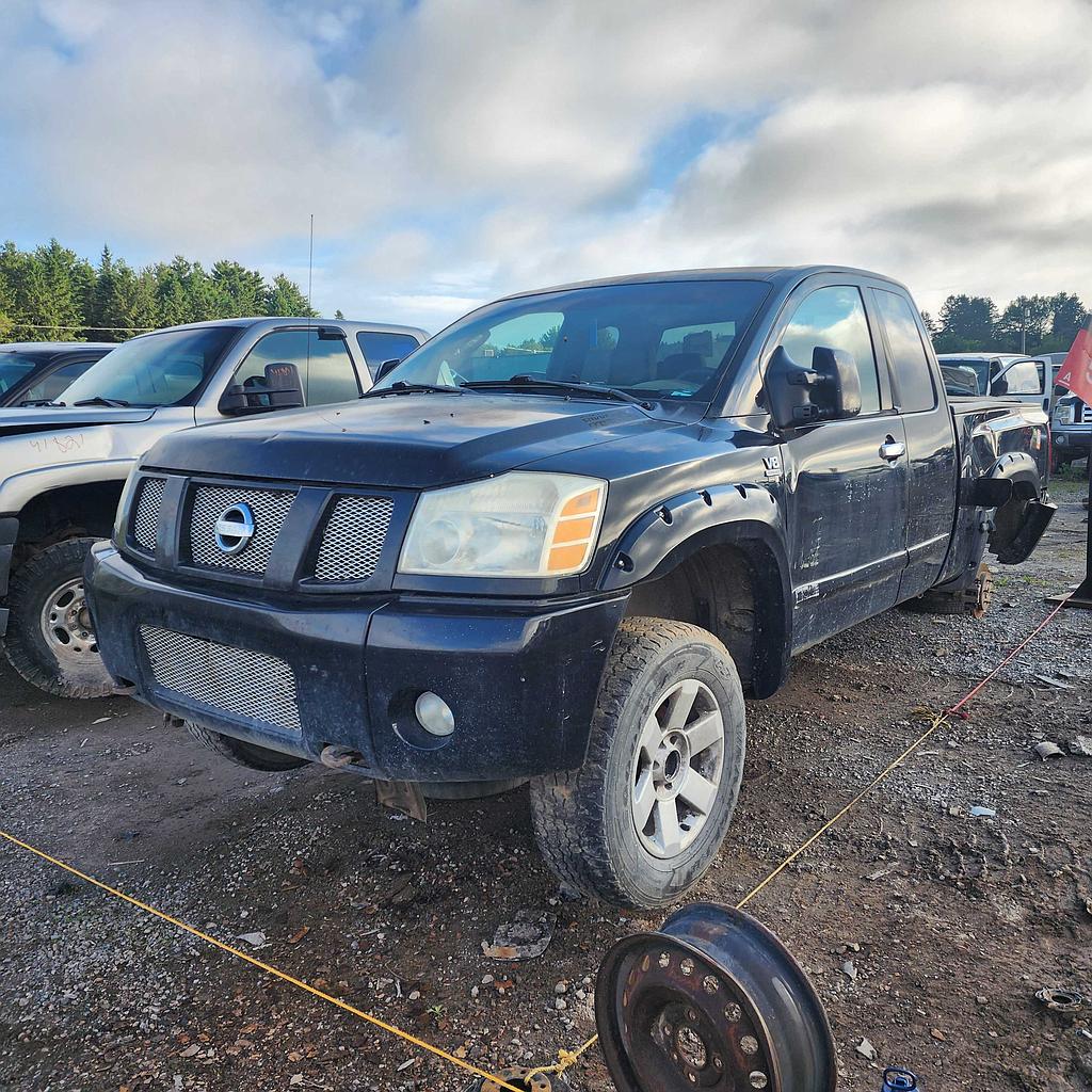 NISSAN TITAN 2004