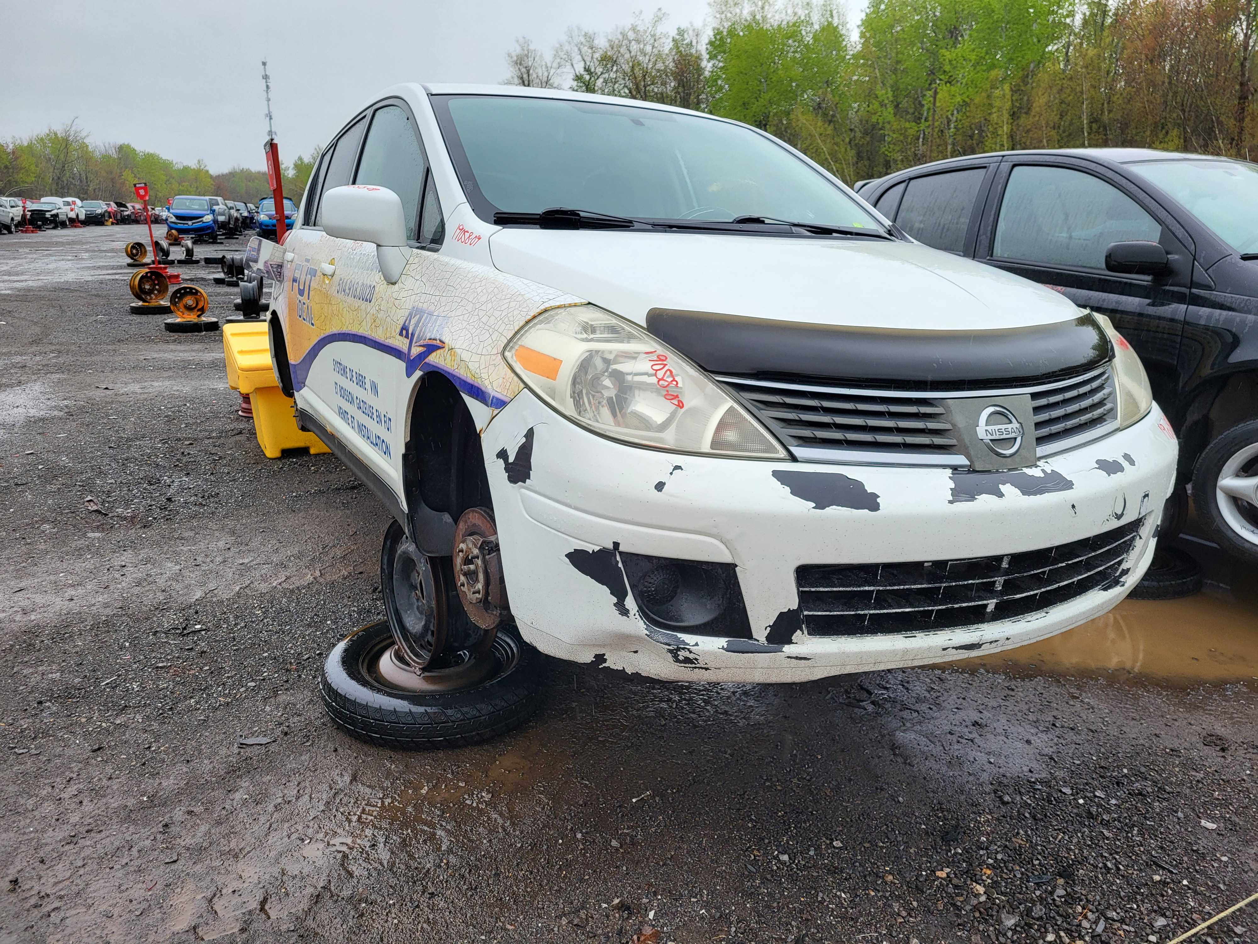 NISSAN VERSA 2009