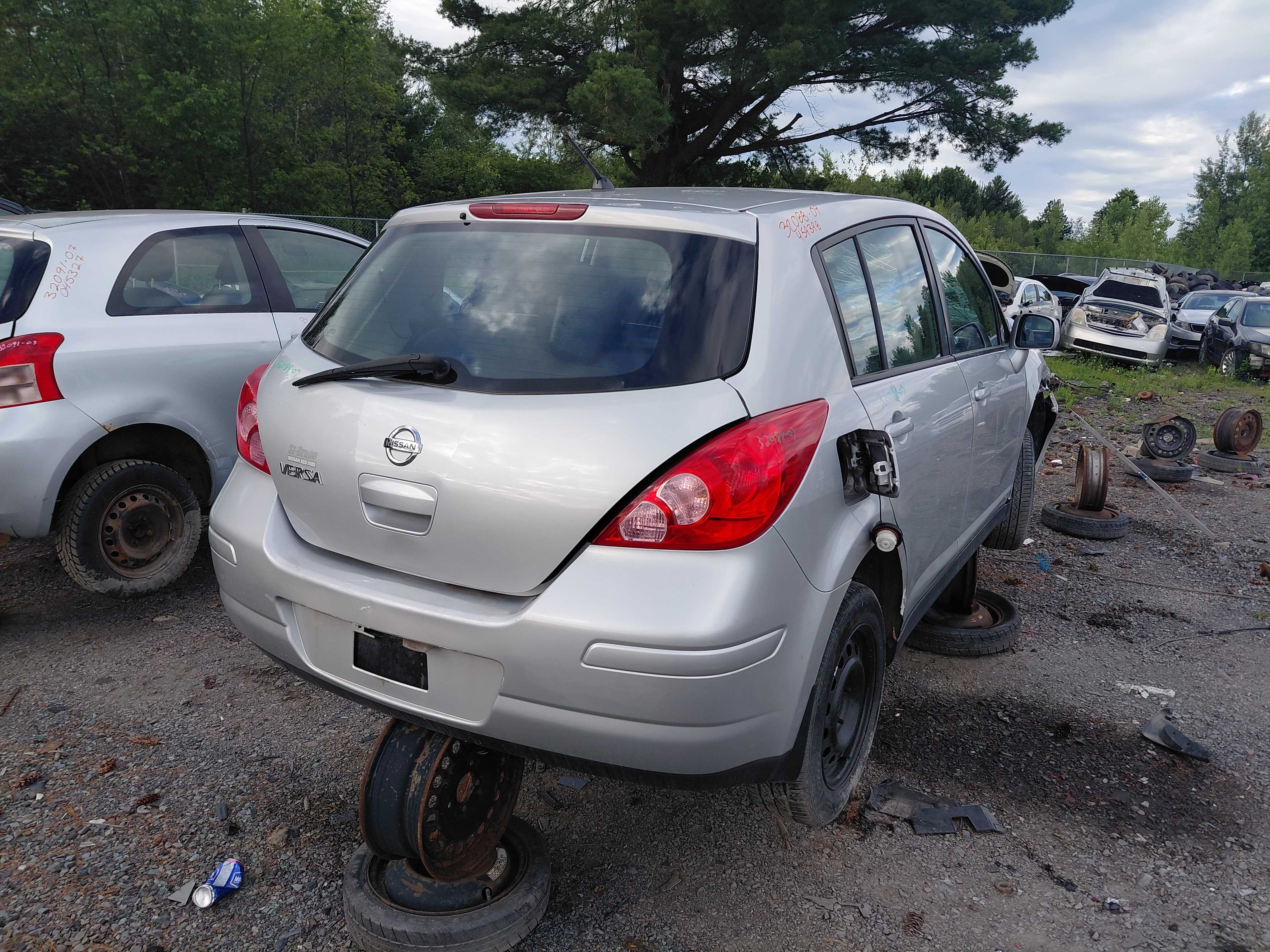 NISSAN VERSA 2009