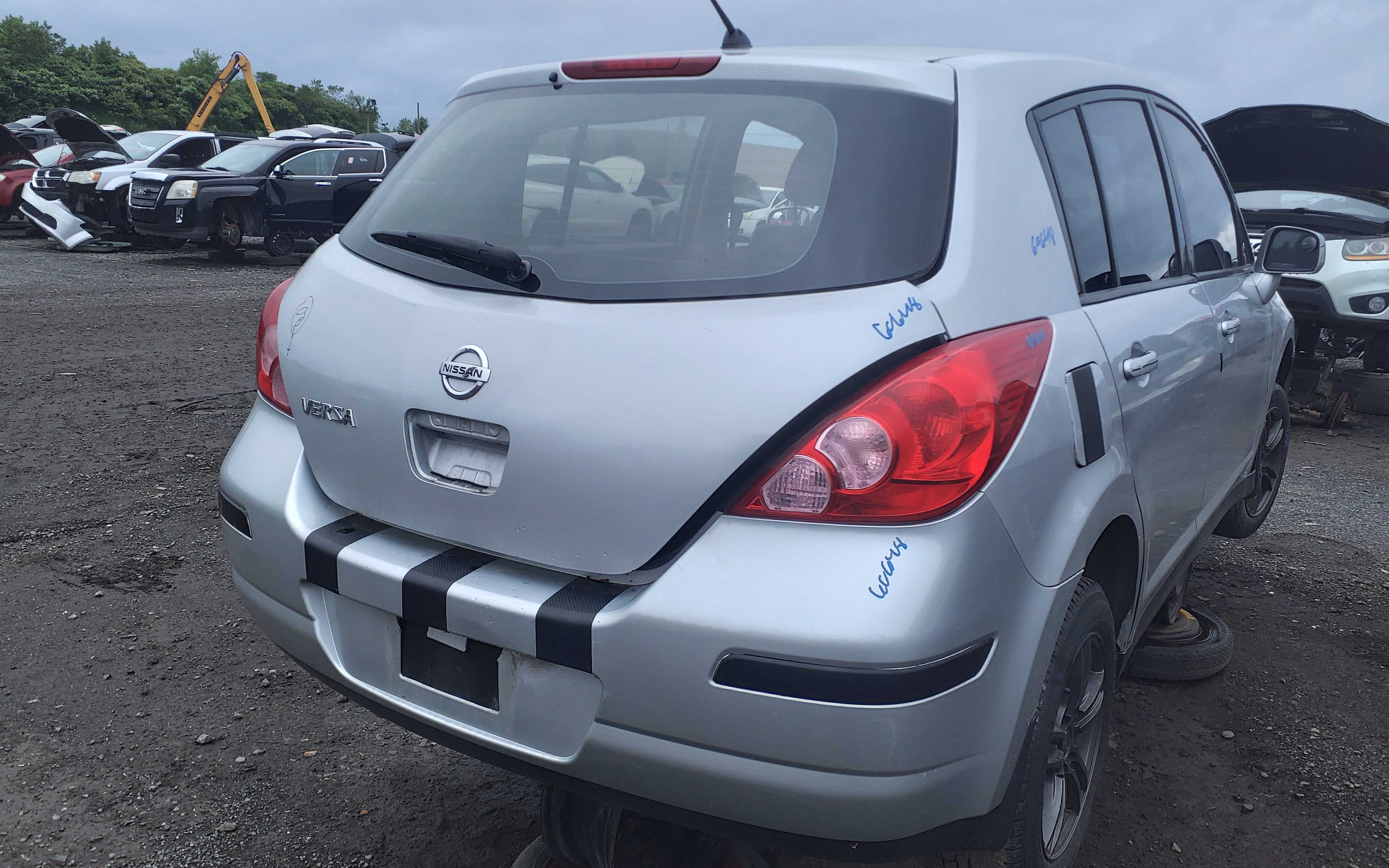 NISSAN VERSA 2009