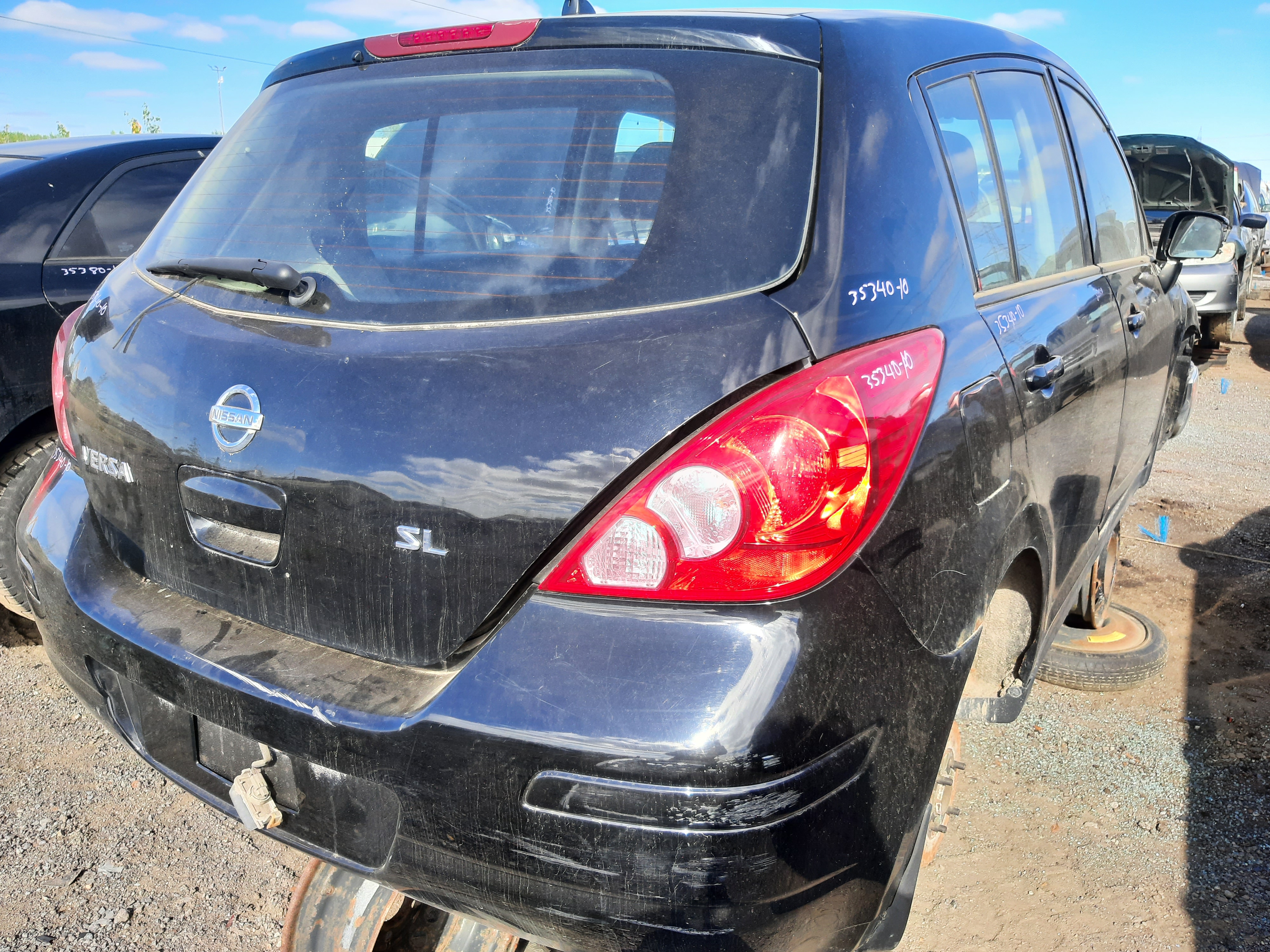 NISSAN VERSA 2010