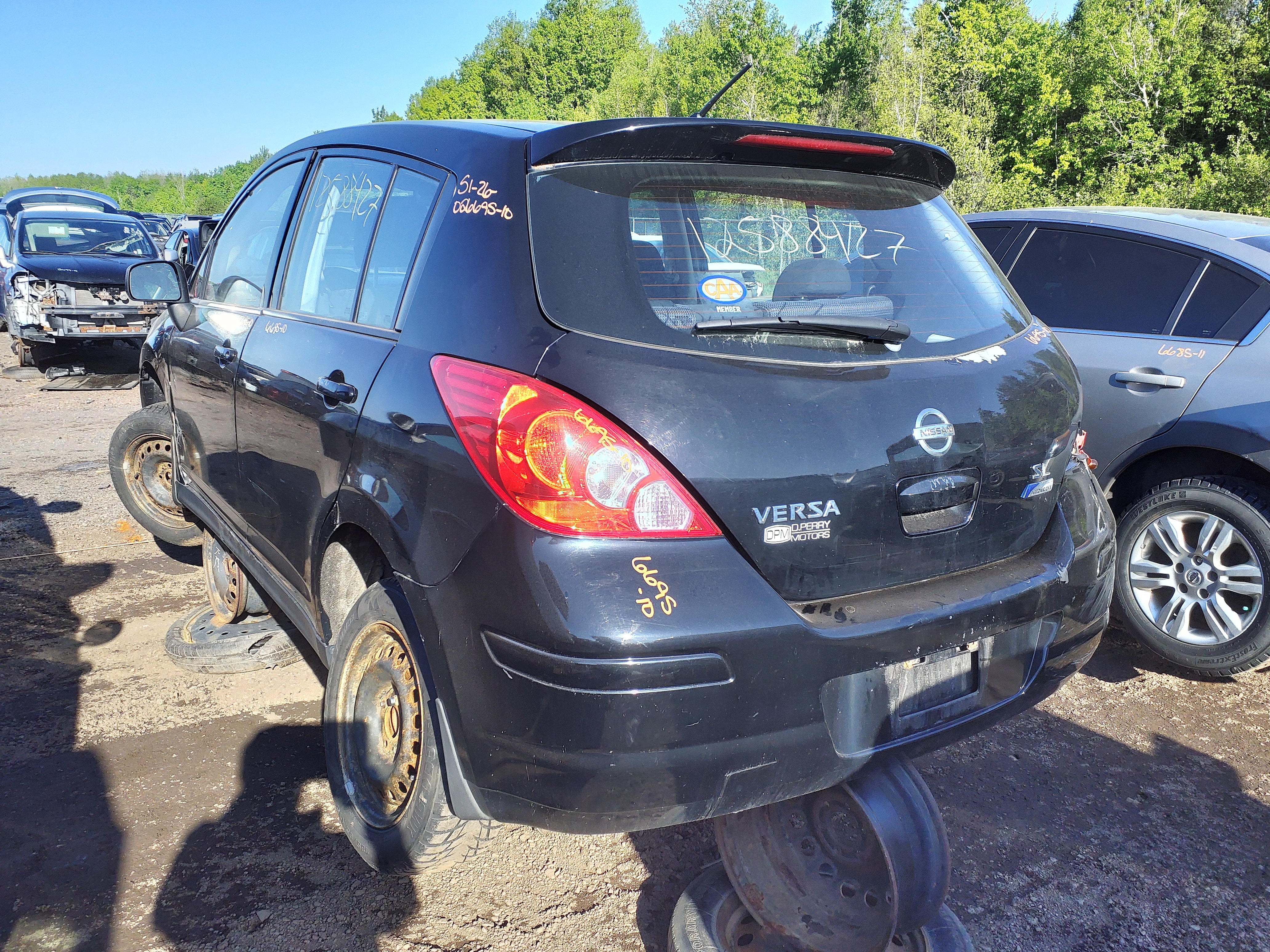 NISSAN VERSA 2010