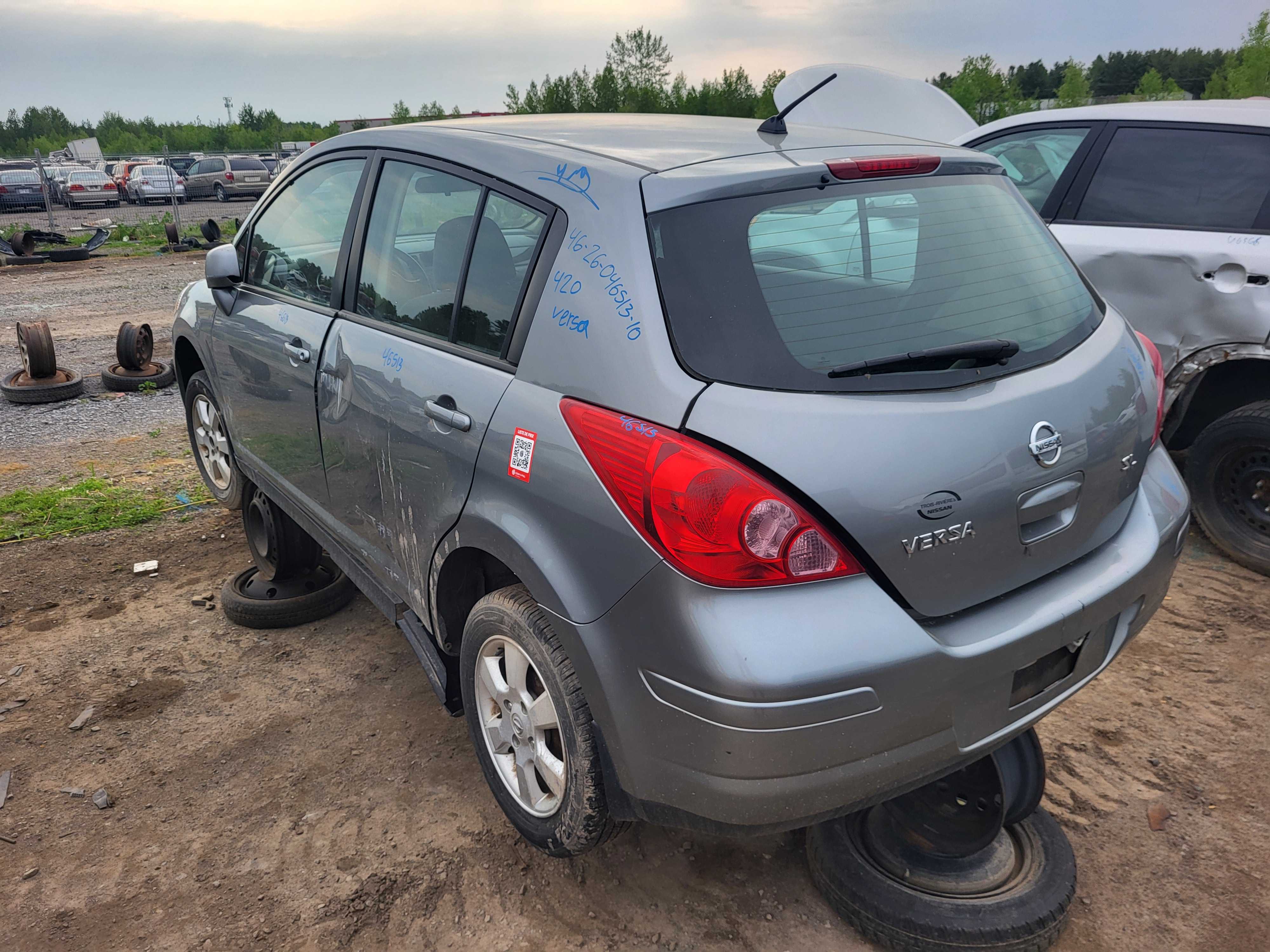NISSAN VERSA 2010