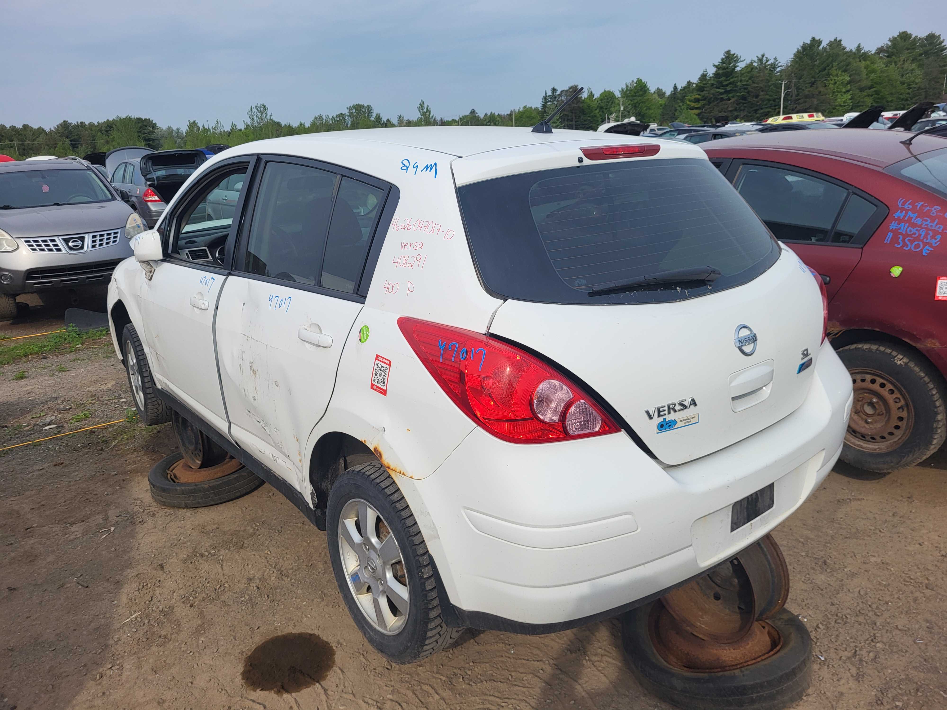 NISSAN VERSA 2010