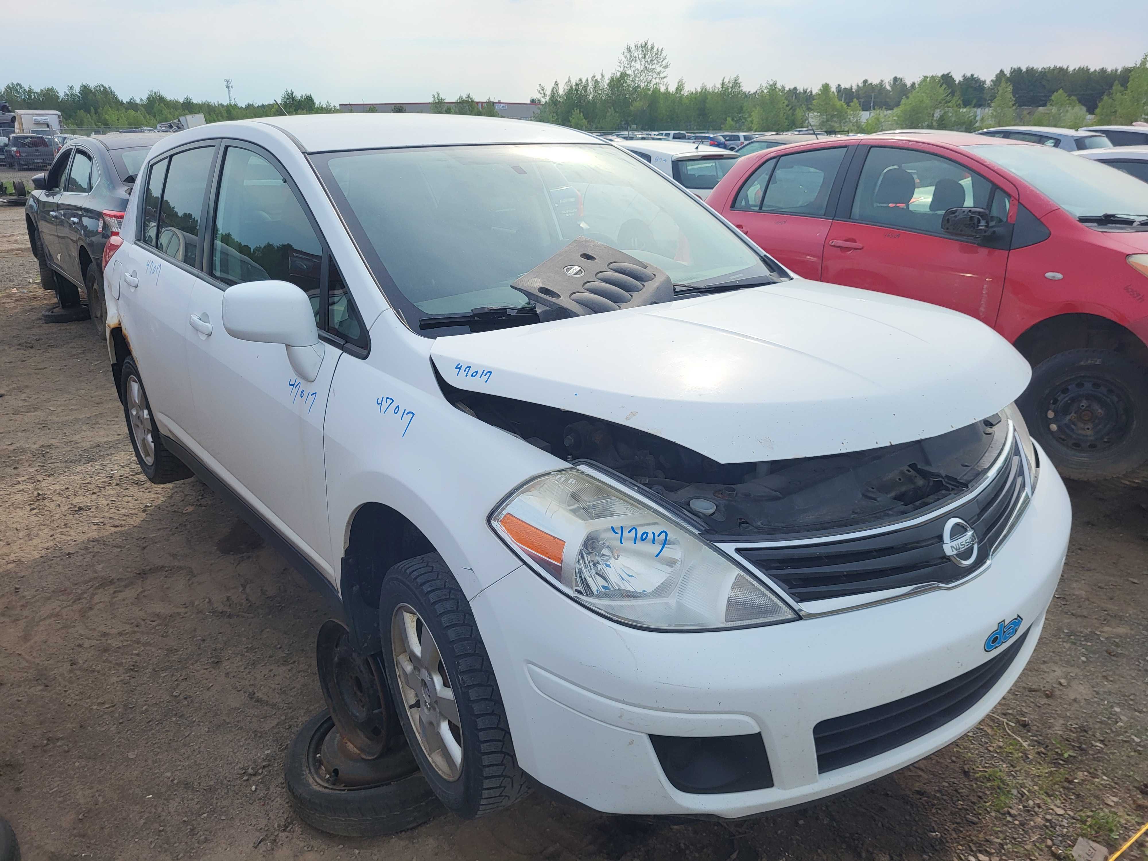 NISSAN VERSA 2010