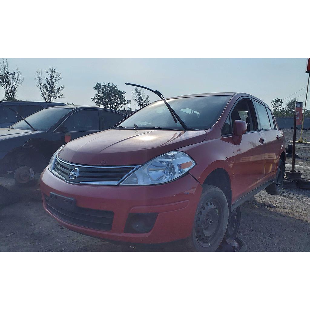 NISSAN VERSA 2010