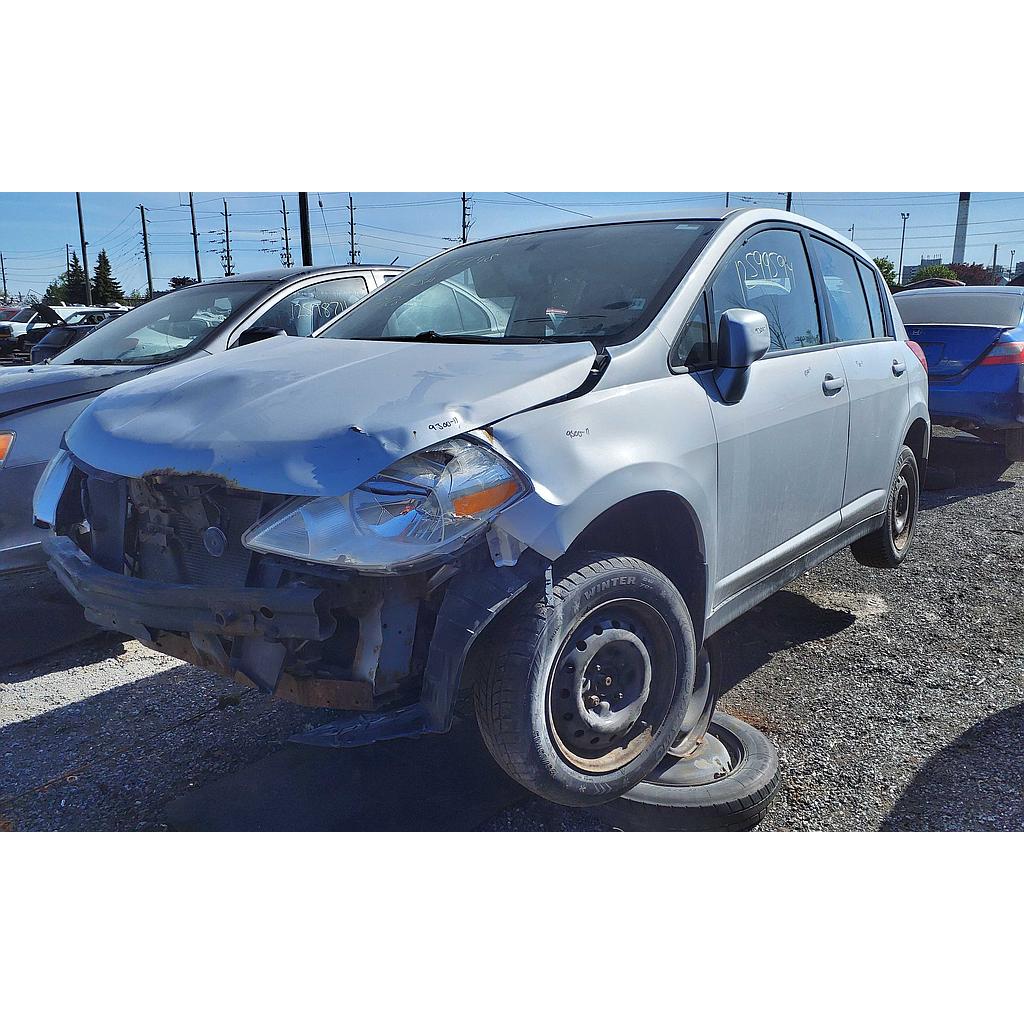 NISSAN VERSA 2011