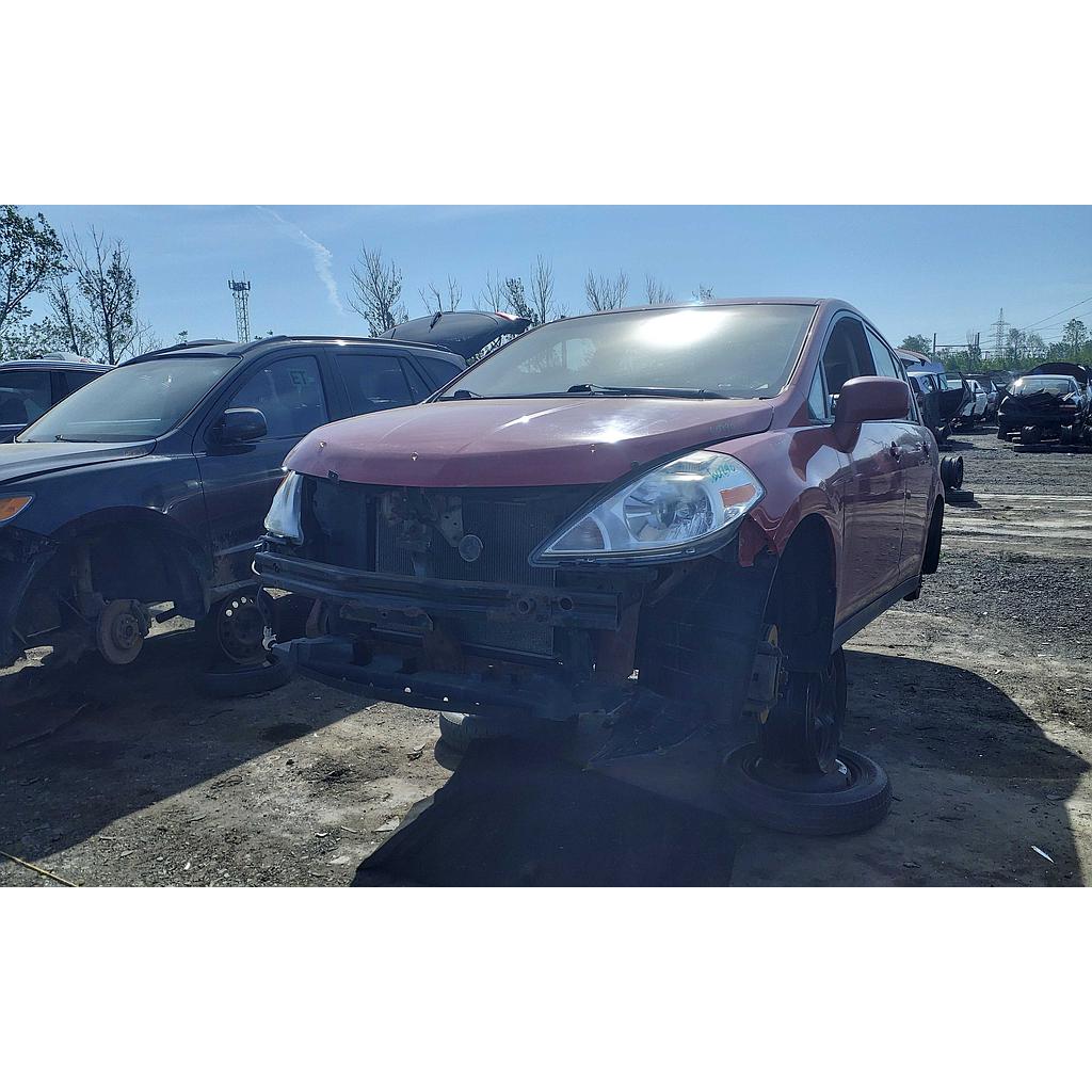 NISSAN VERSA 2011