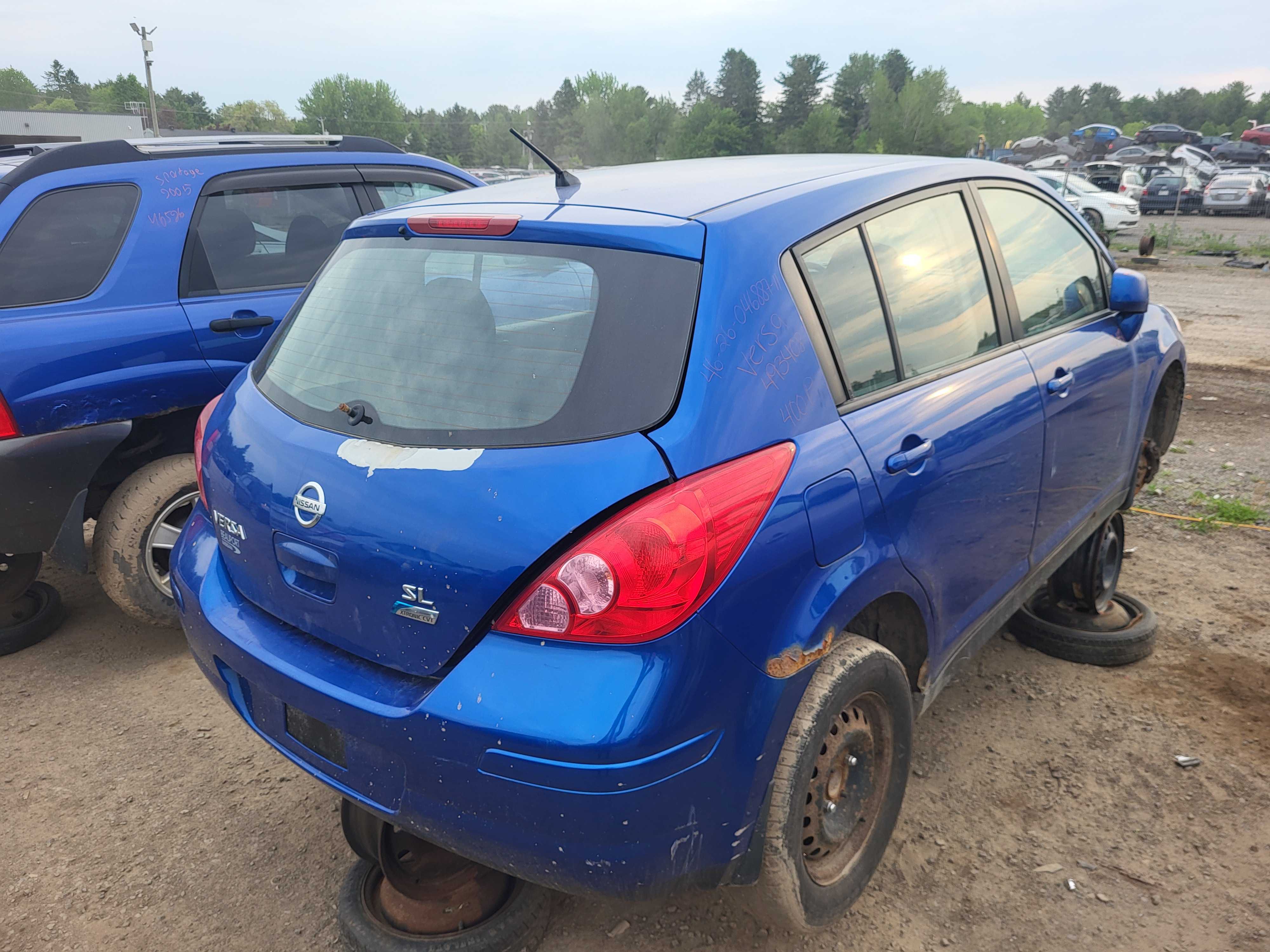 NISSAN VERSA 2011