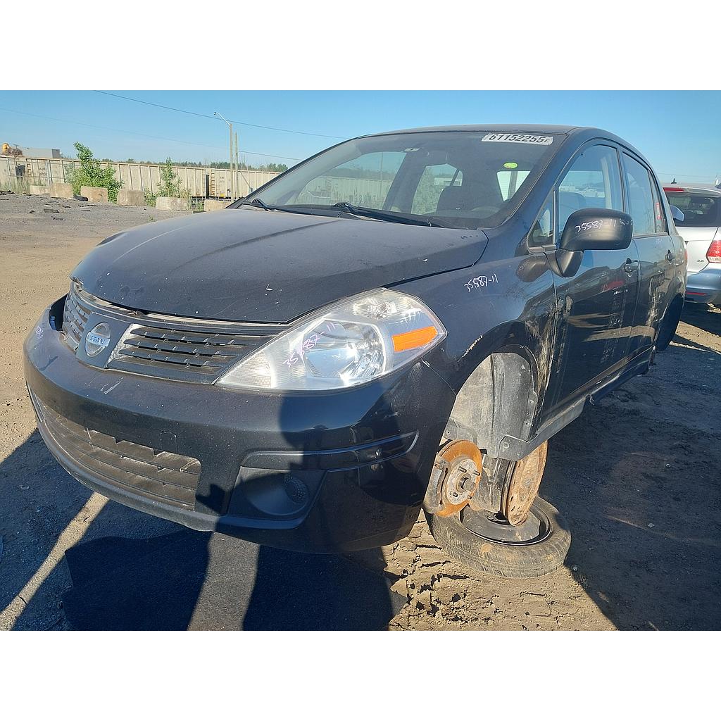 NISSAN VERSA 2011