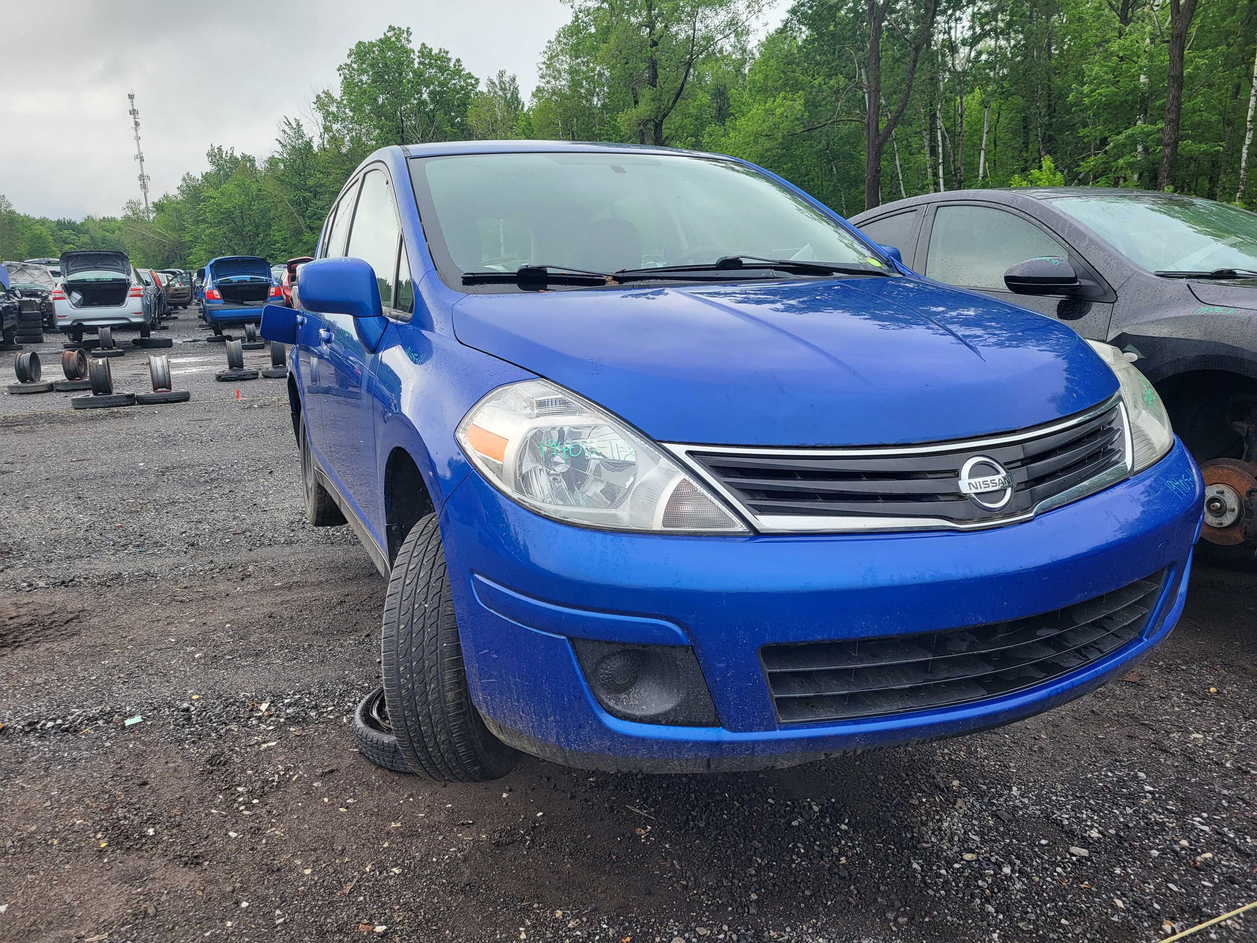 NISSAN VERSA 2011