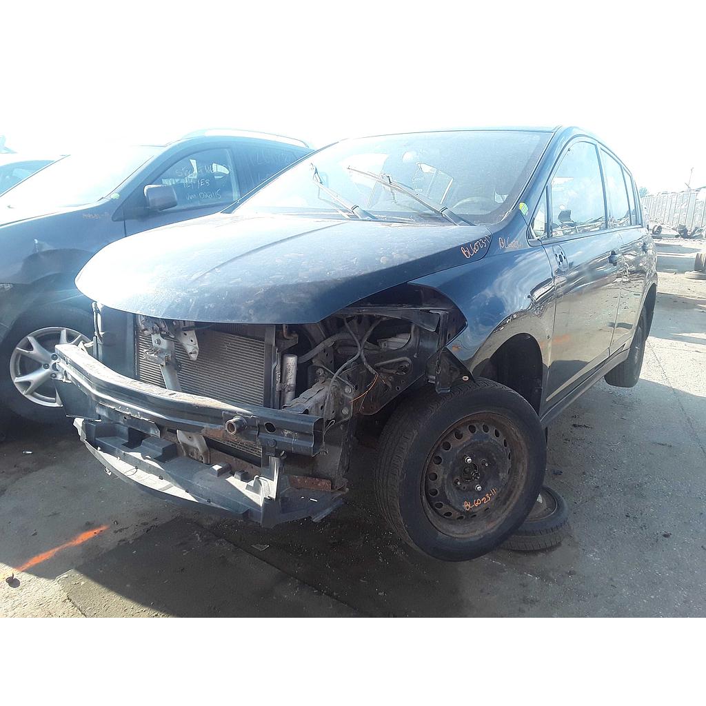 NISSAN VERSA 2011