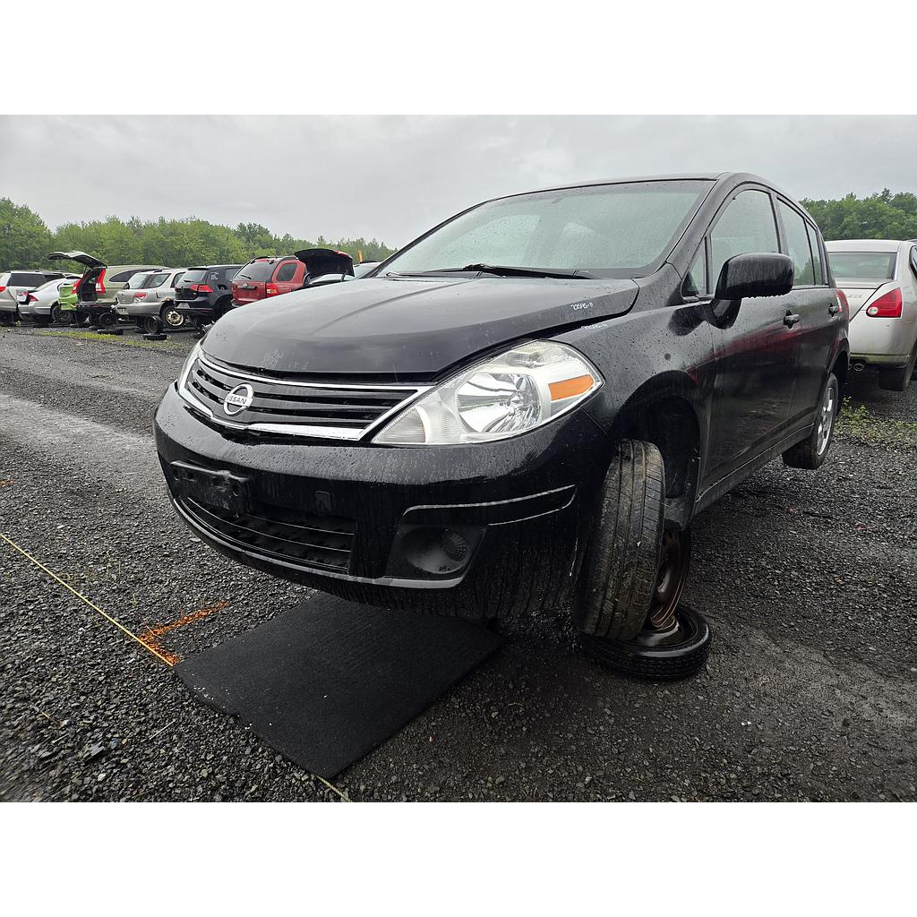 NISSAN VERSA 2011