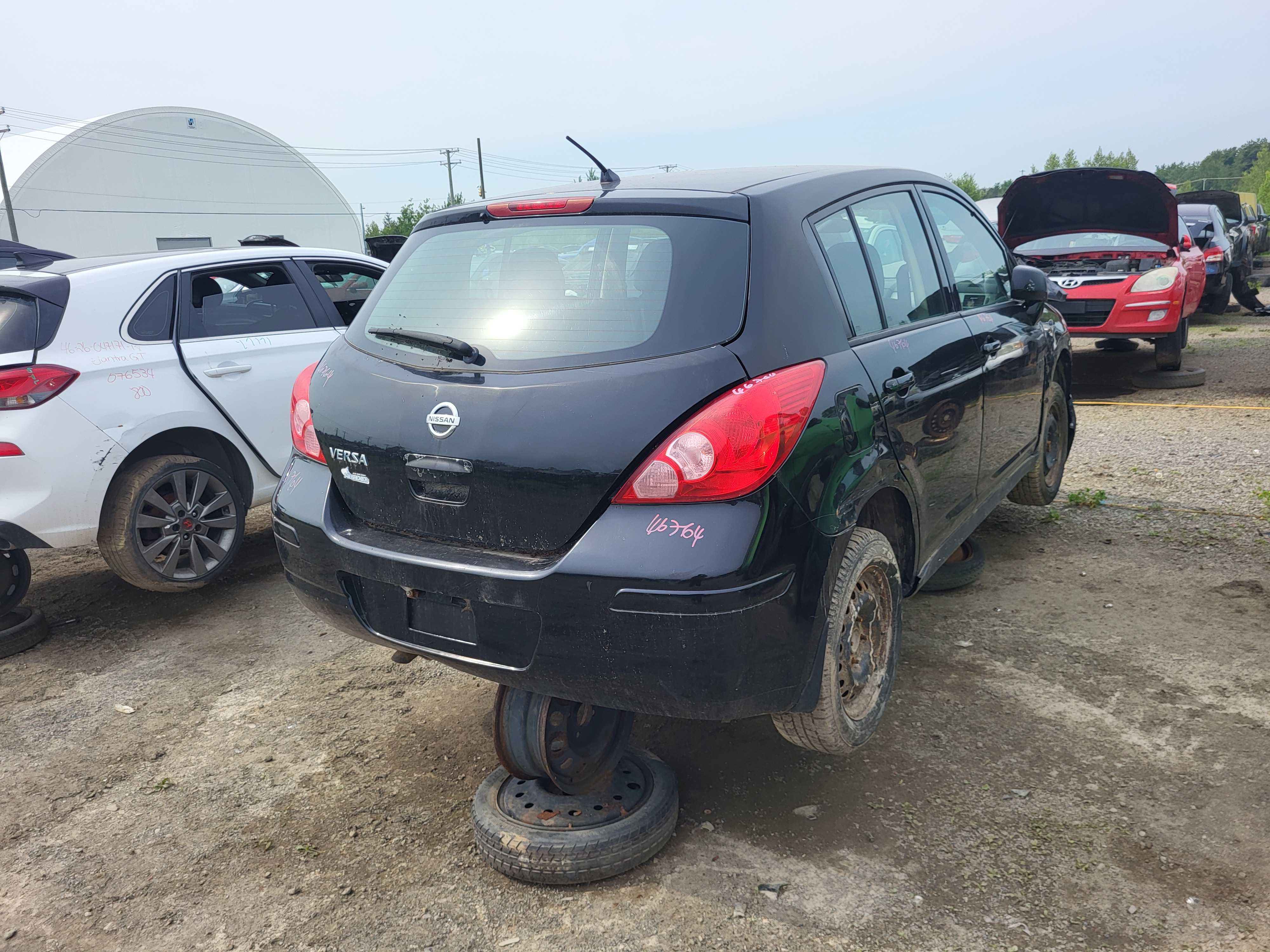 NISSAN VERSA 2011