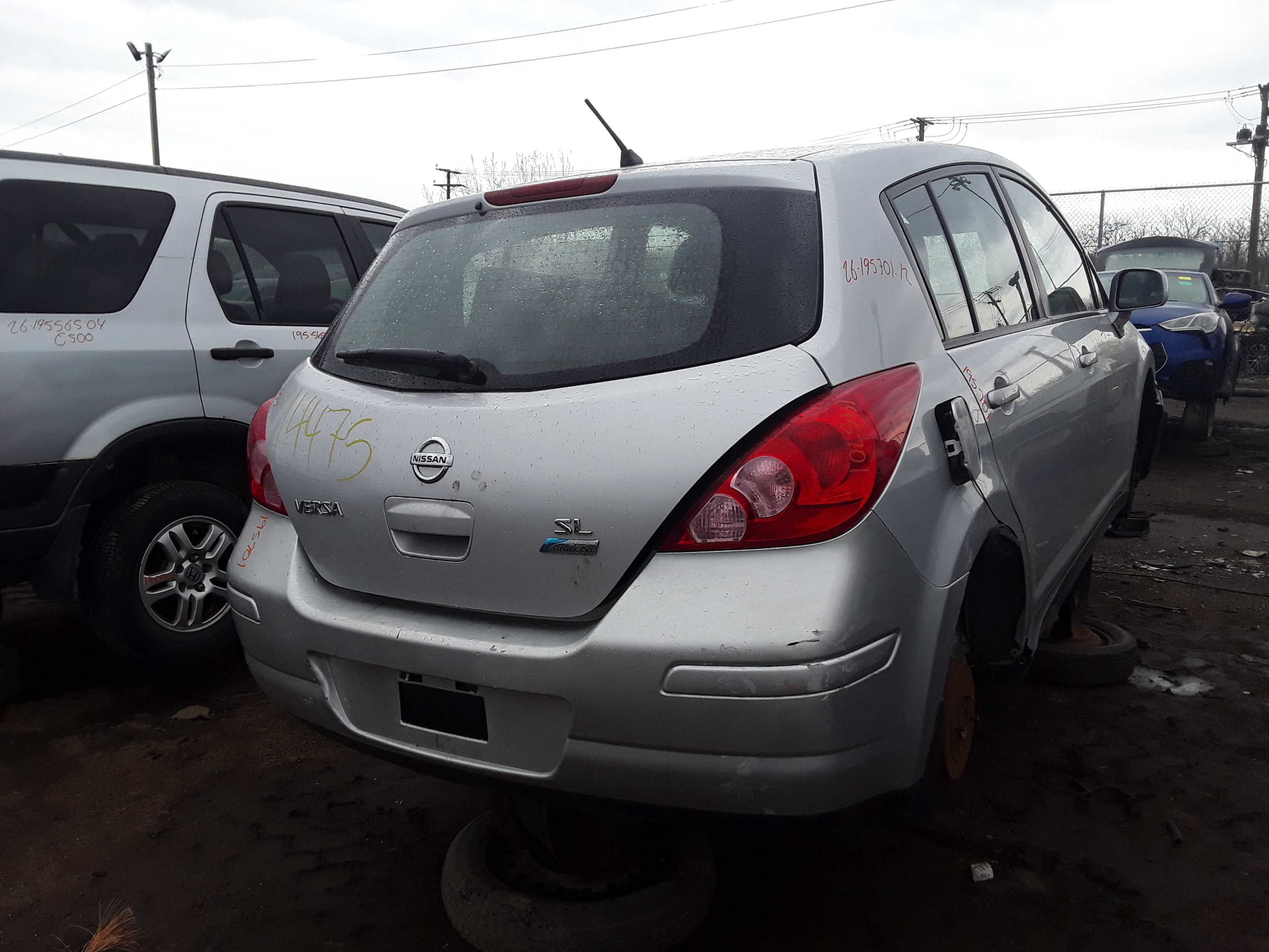 NISSAN VERSA 2012