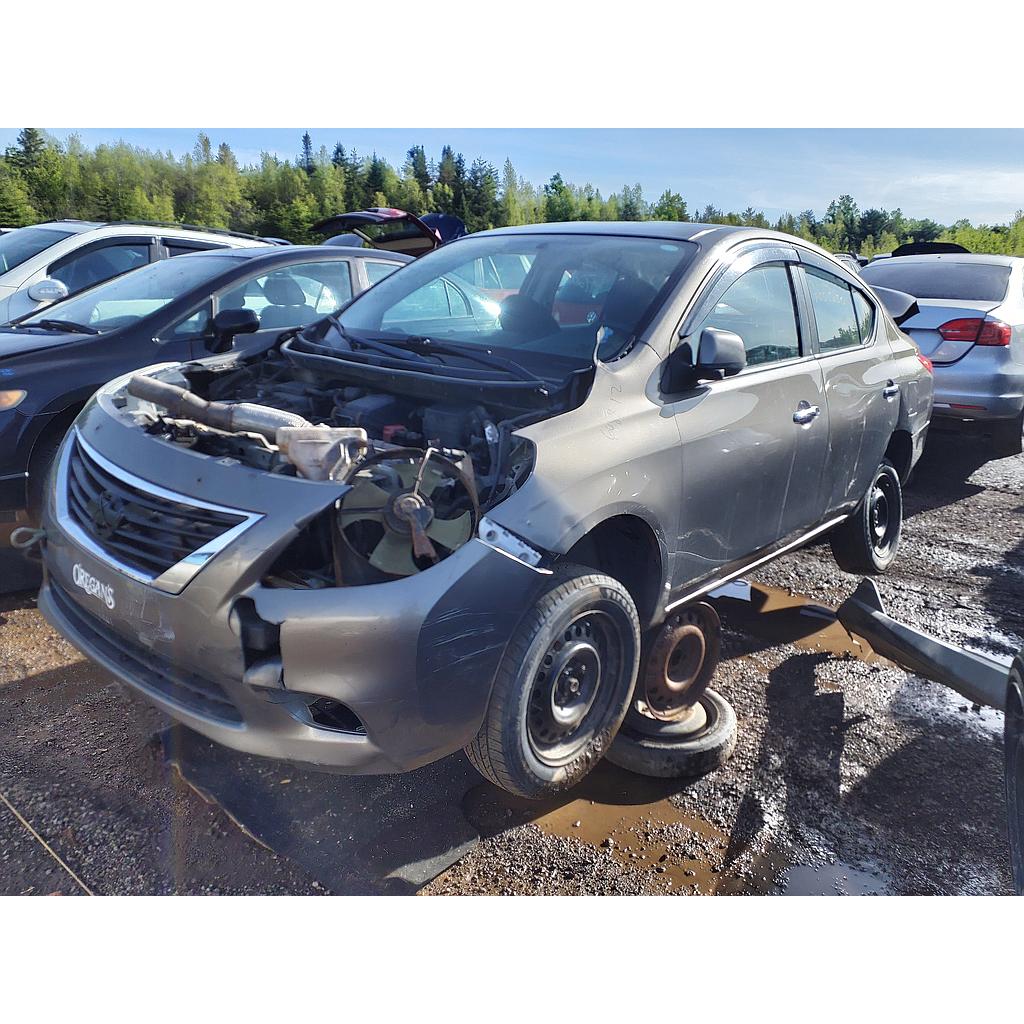 NISSAN VERSA 2012