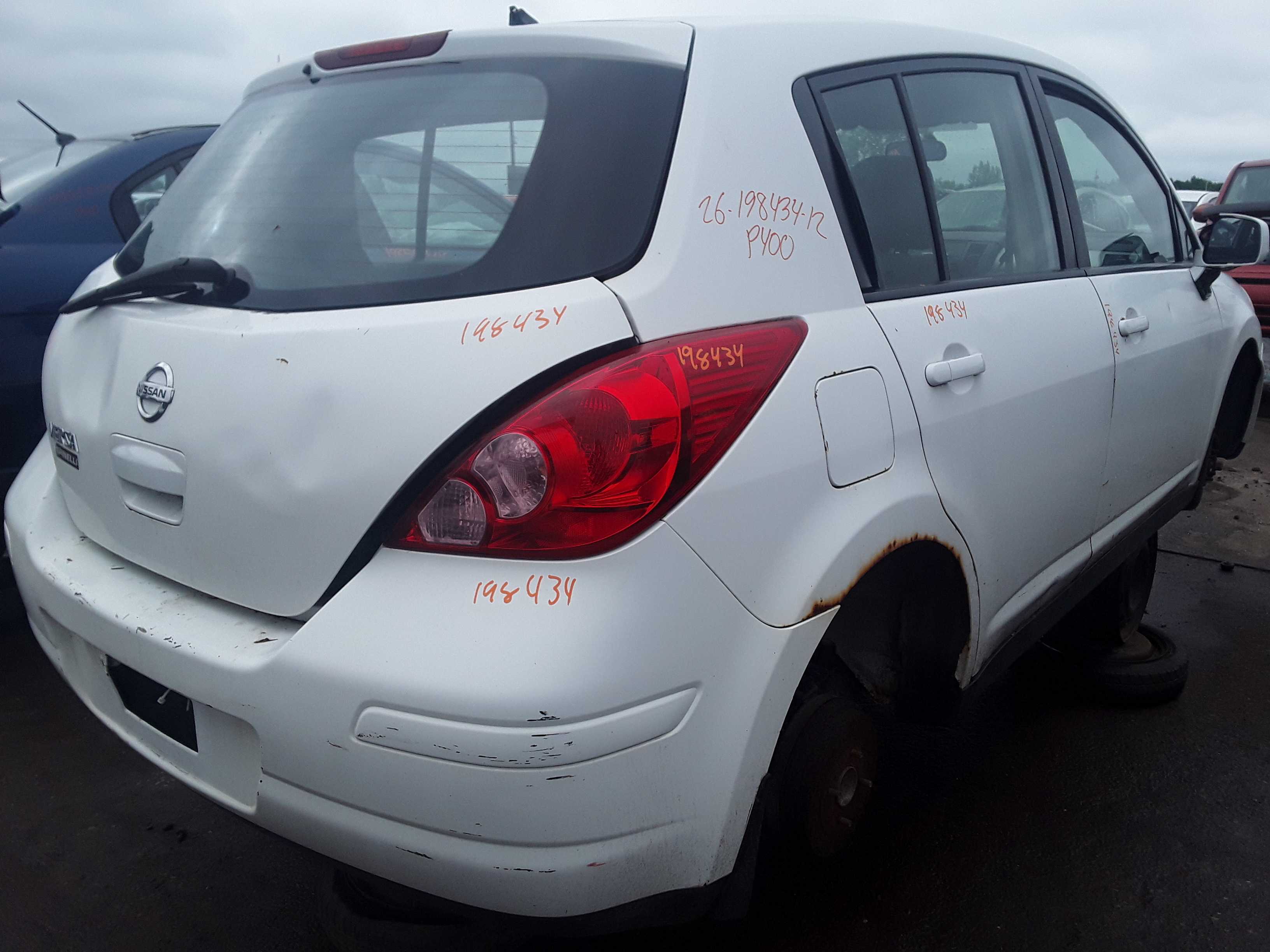 NISSAN VERSA 2012