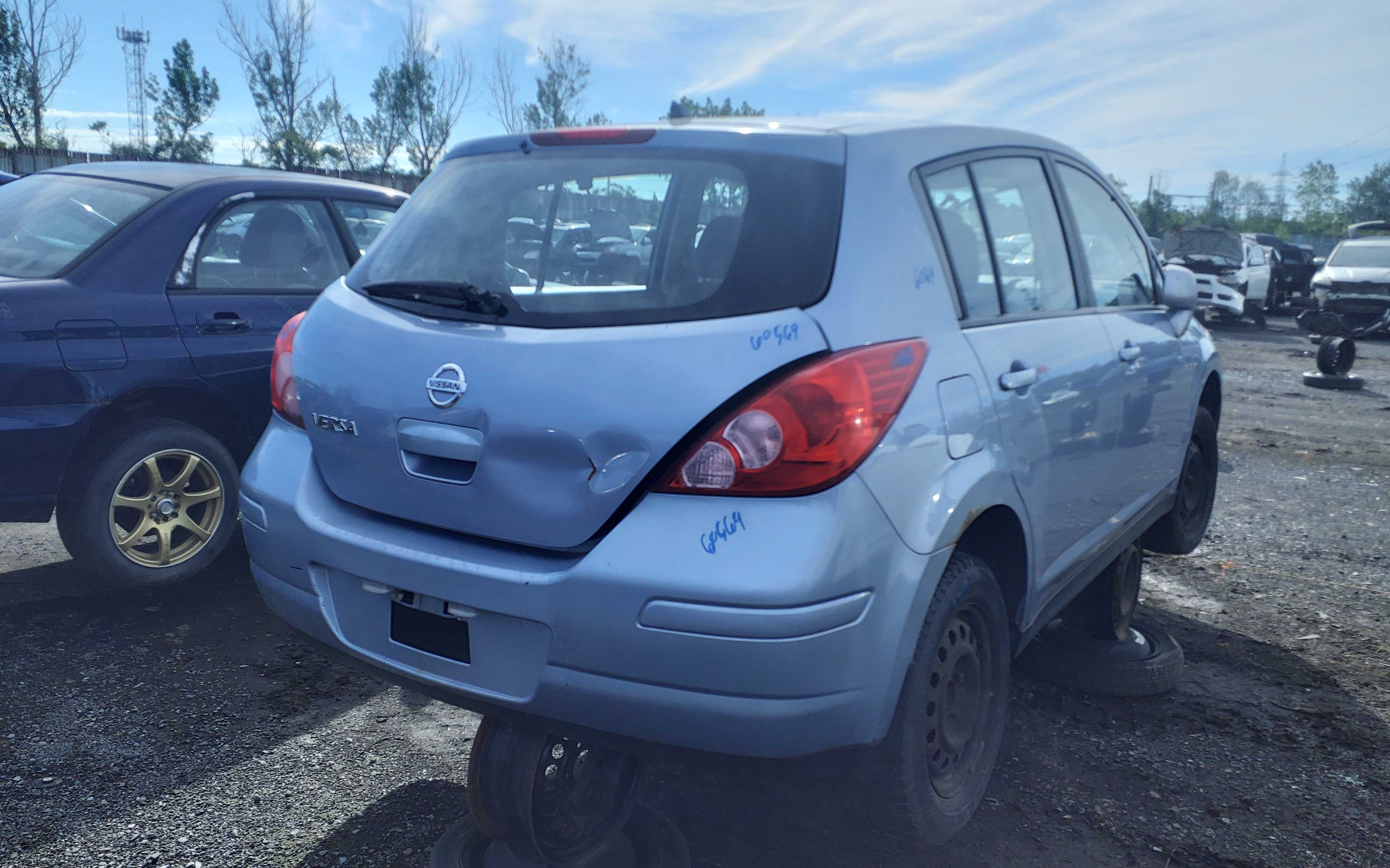NISSAN VERSA 2012