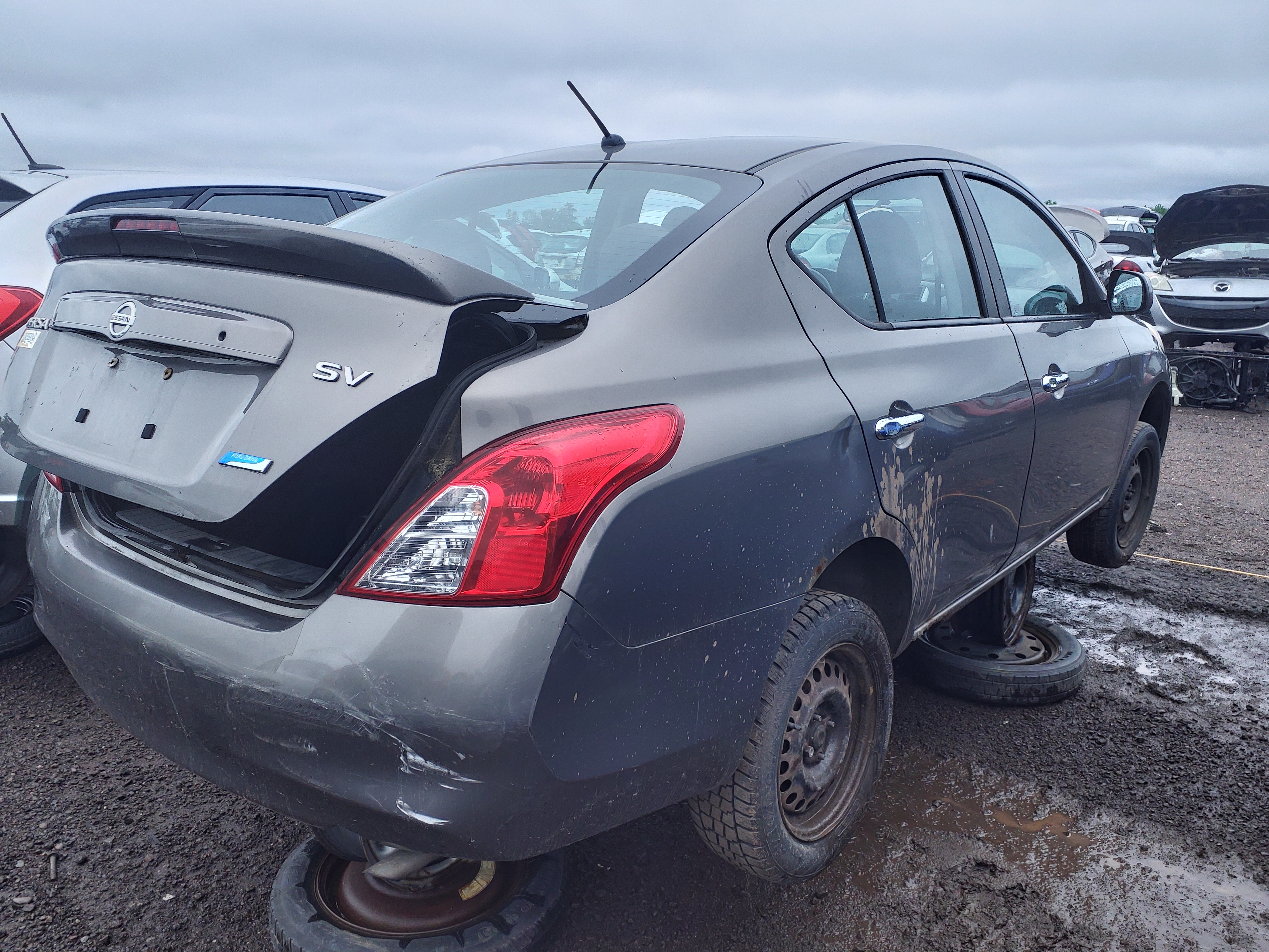 NISSAN VERSA 2013