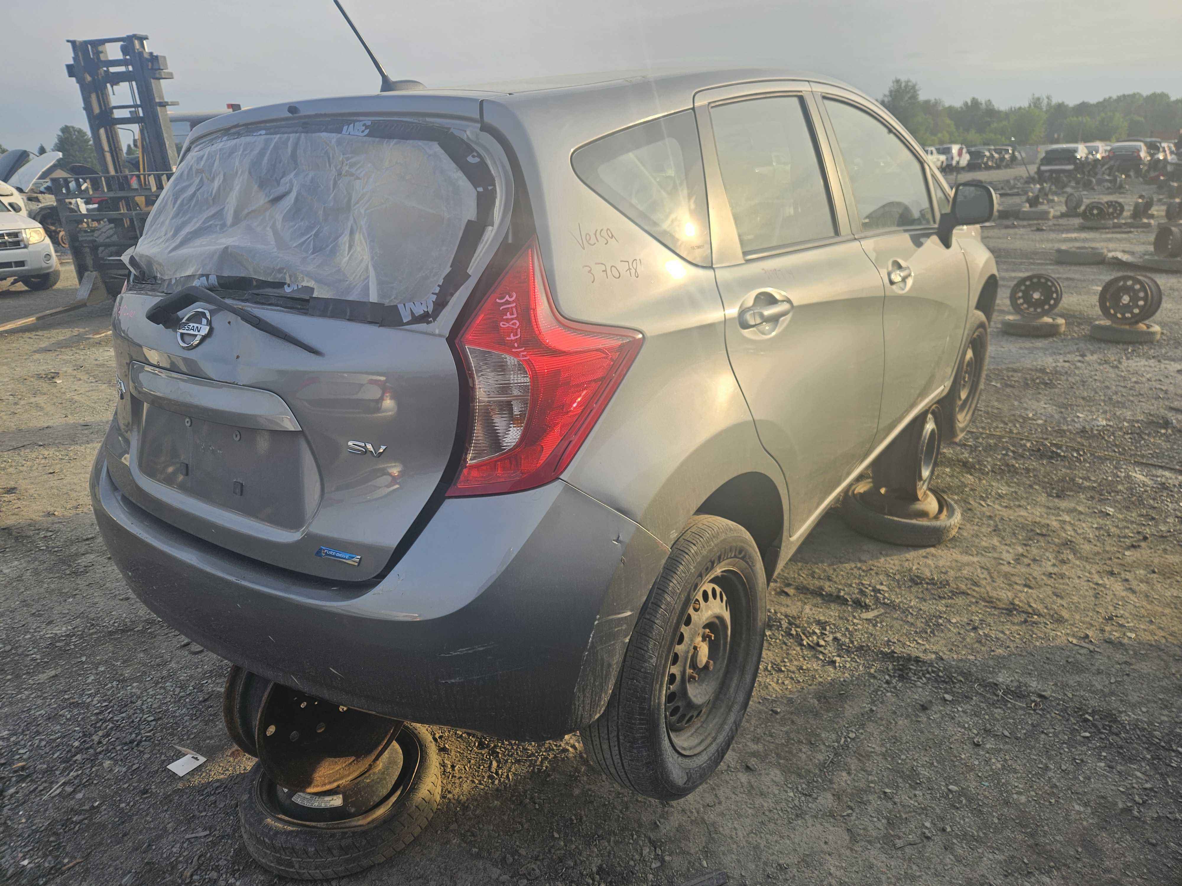 NISSAN VERSA 2014