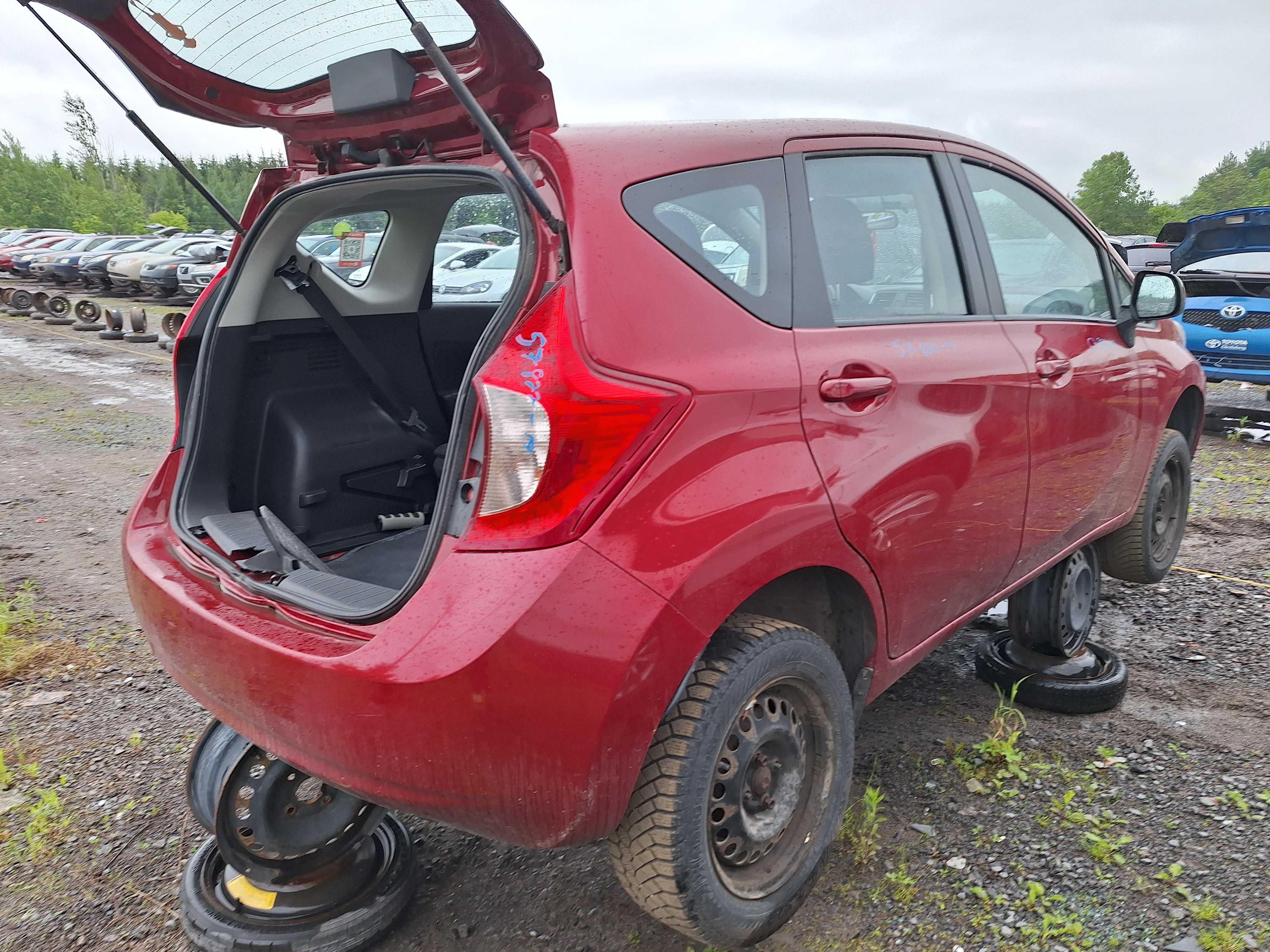 NISSAN VERSA 2014