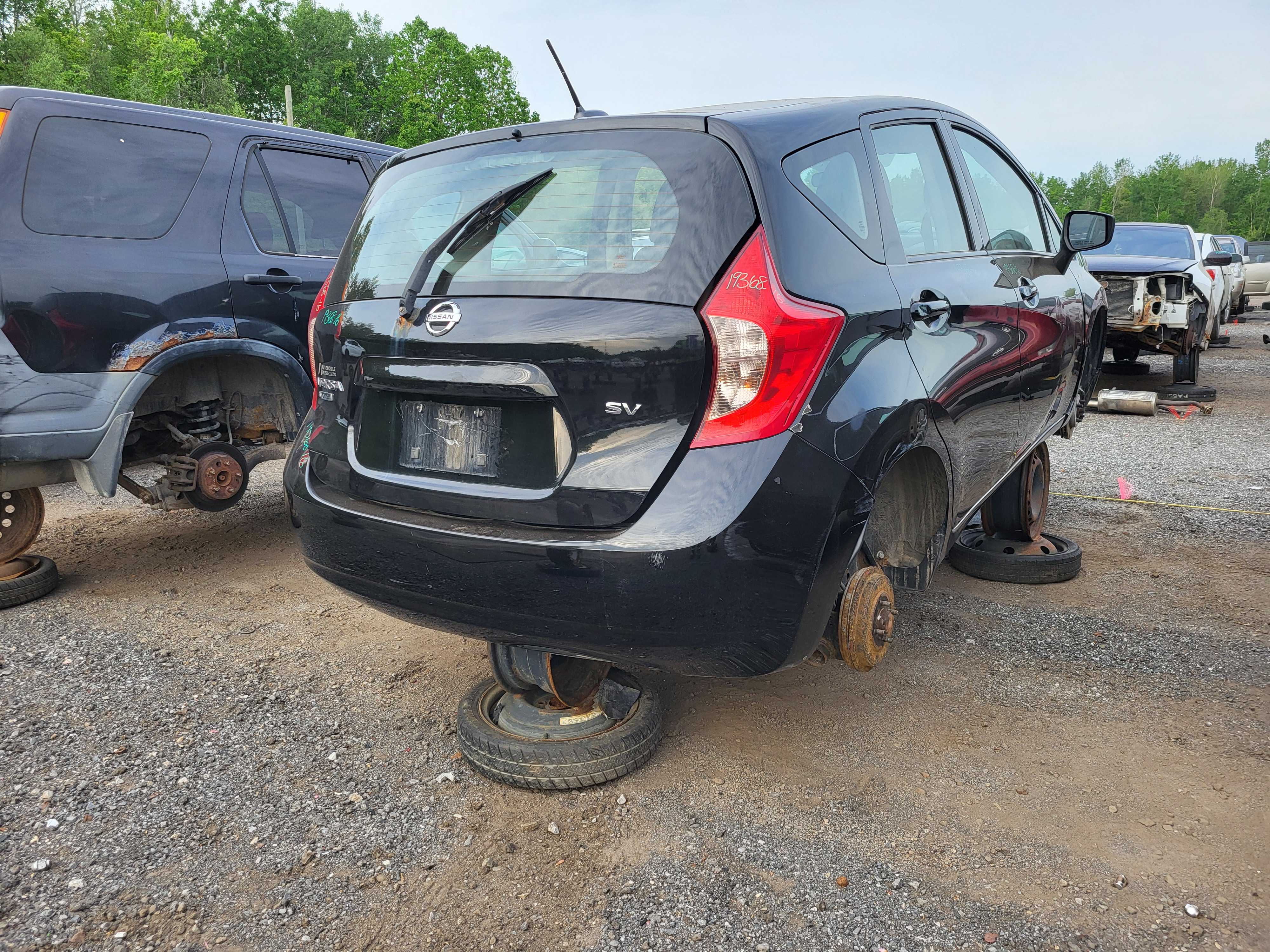NISSAN VERSA 2016