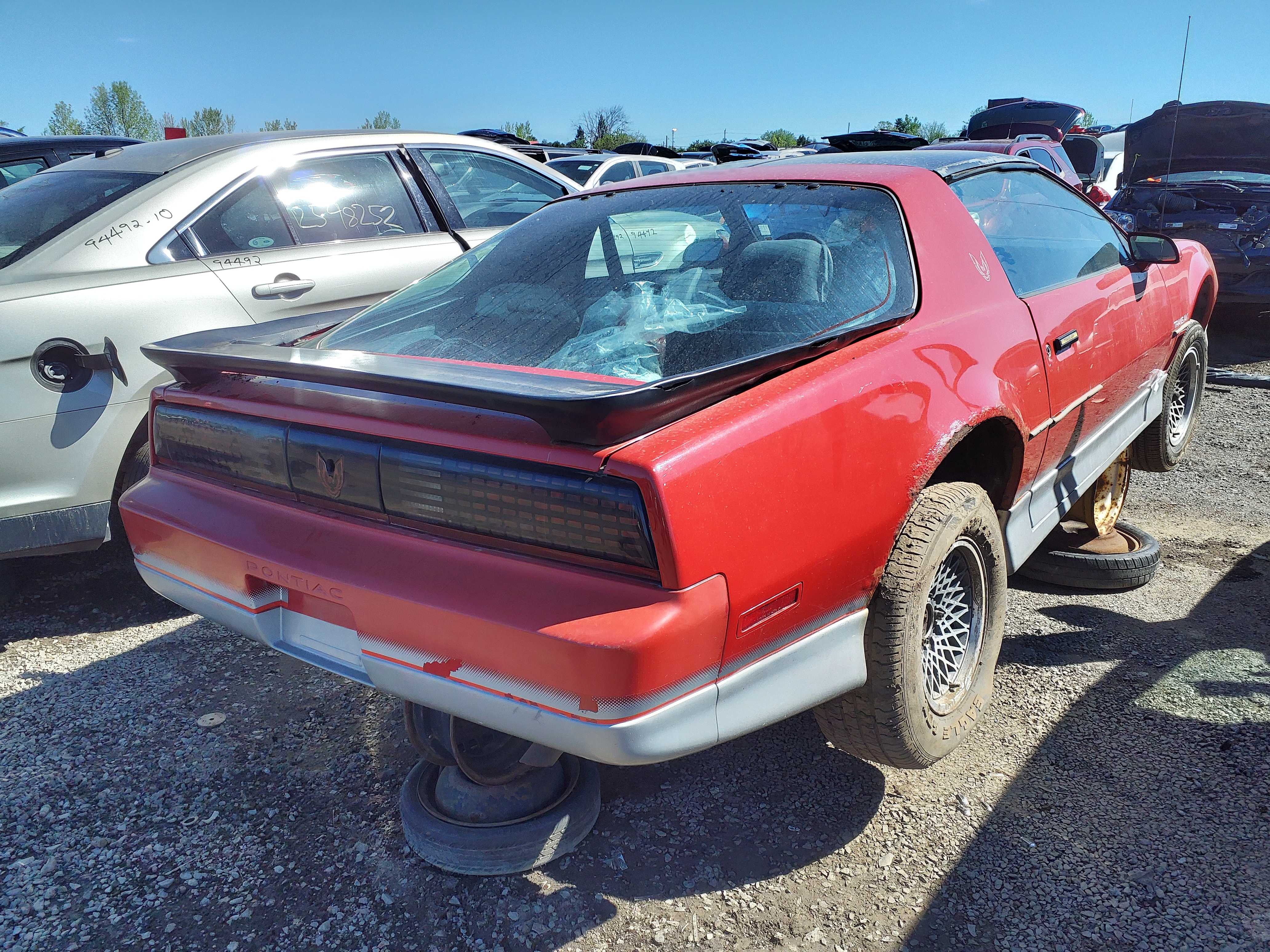PONTIAC FIREBIRD 1985