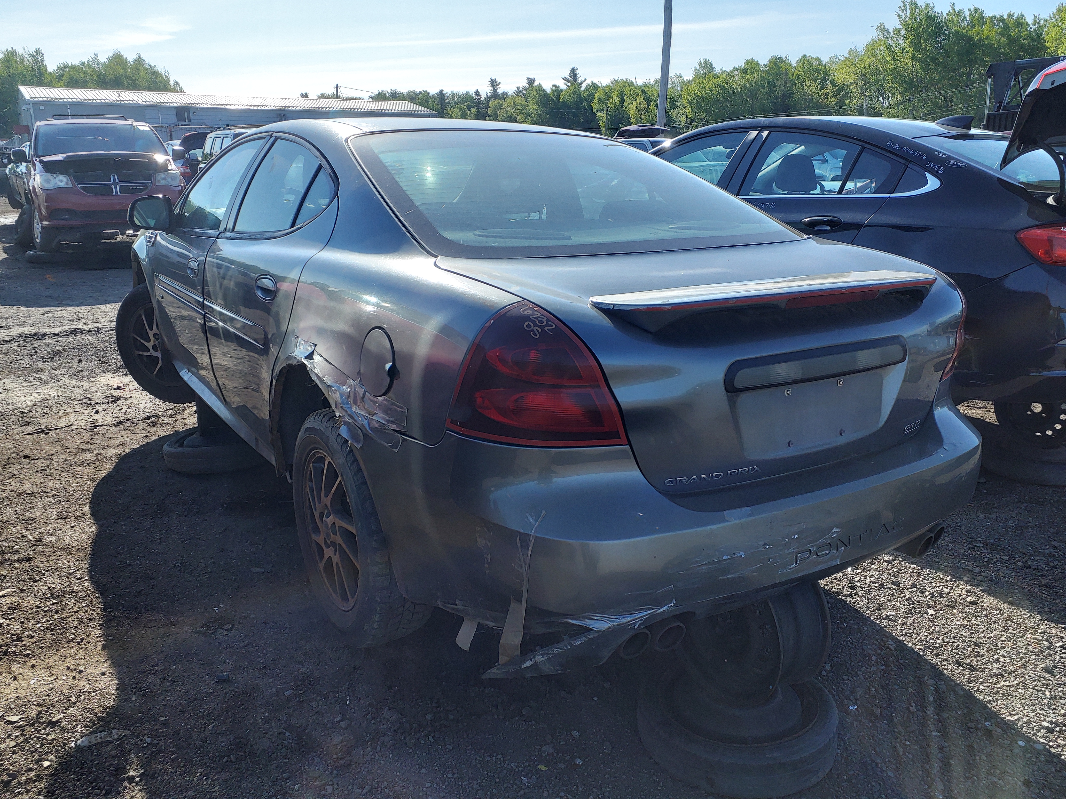PONTIAC GRAND PRIX 2005