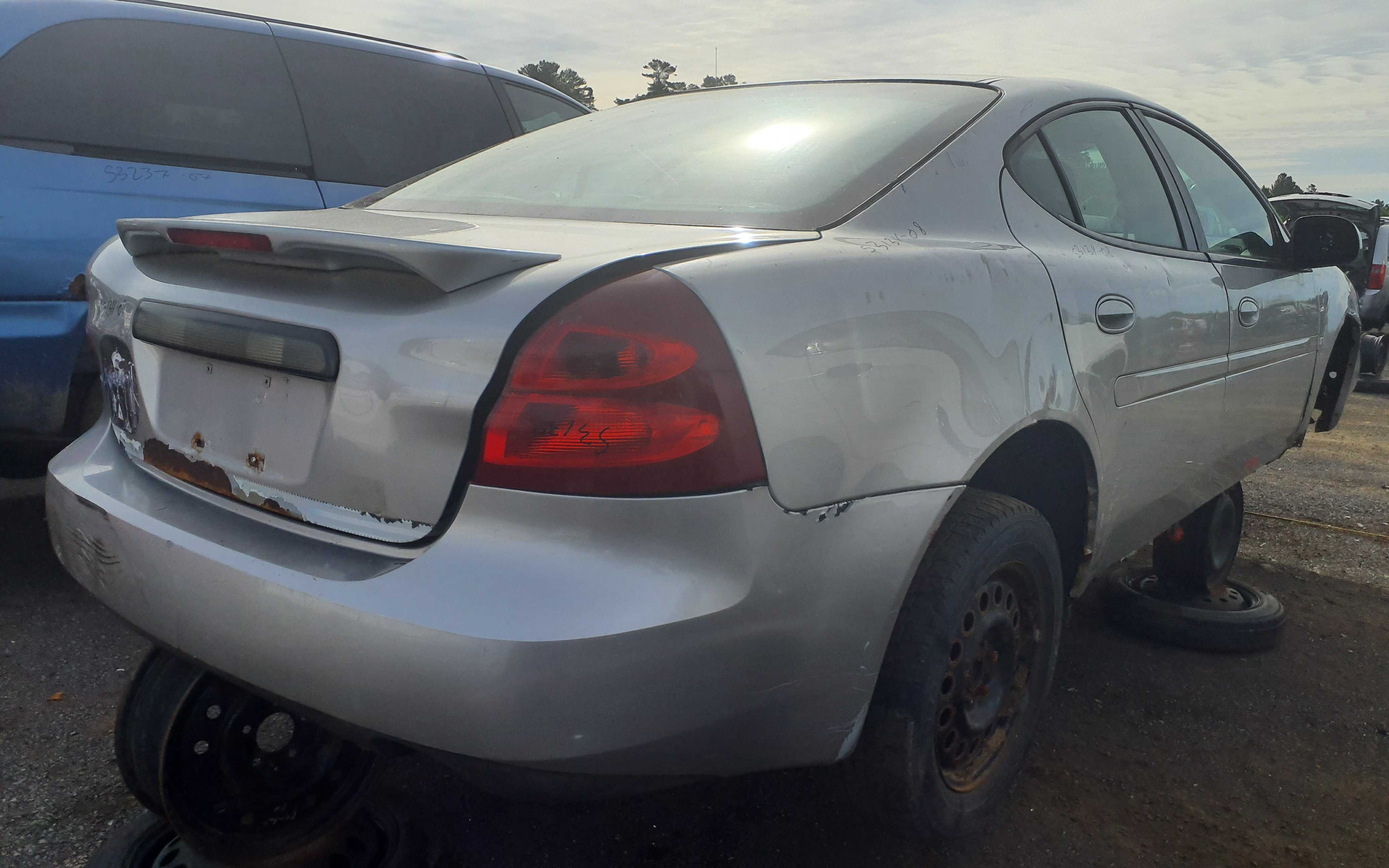 PONTIAC GRAND PRIX 2008