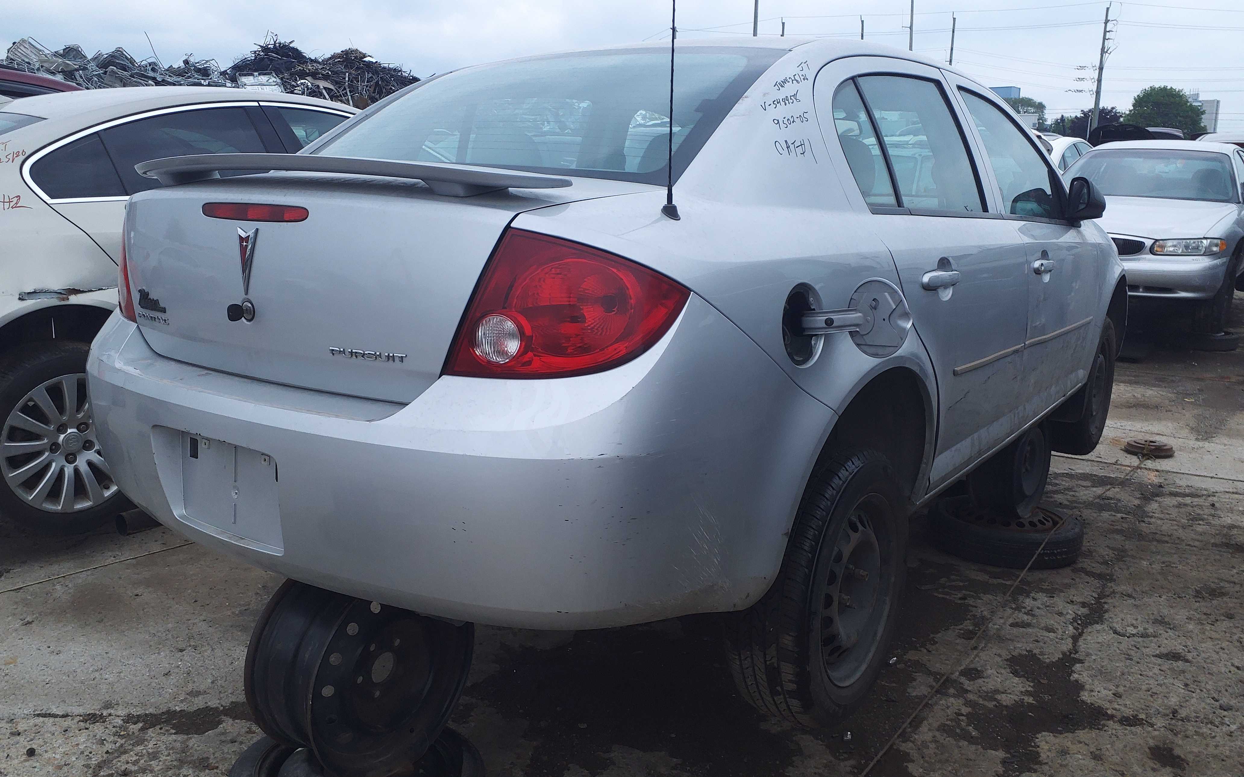 PONTIAC PURSUIT 2005