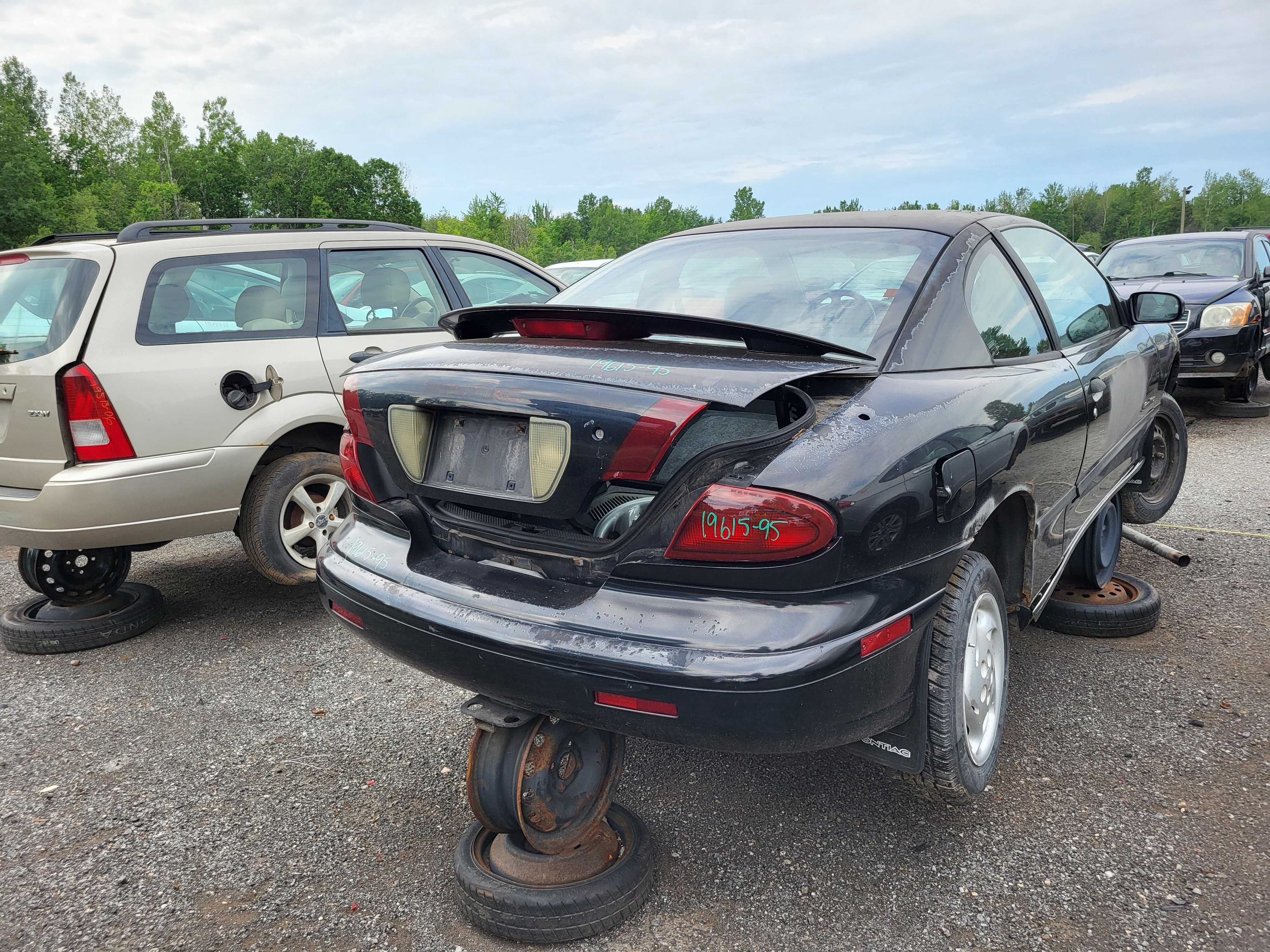 PONTIAC SUNFIRE 1995