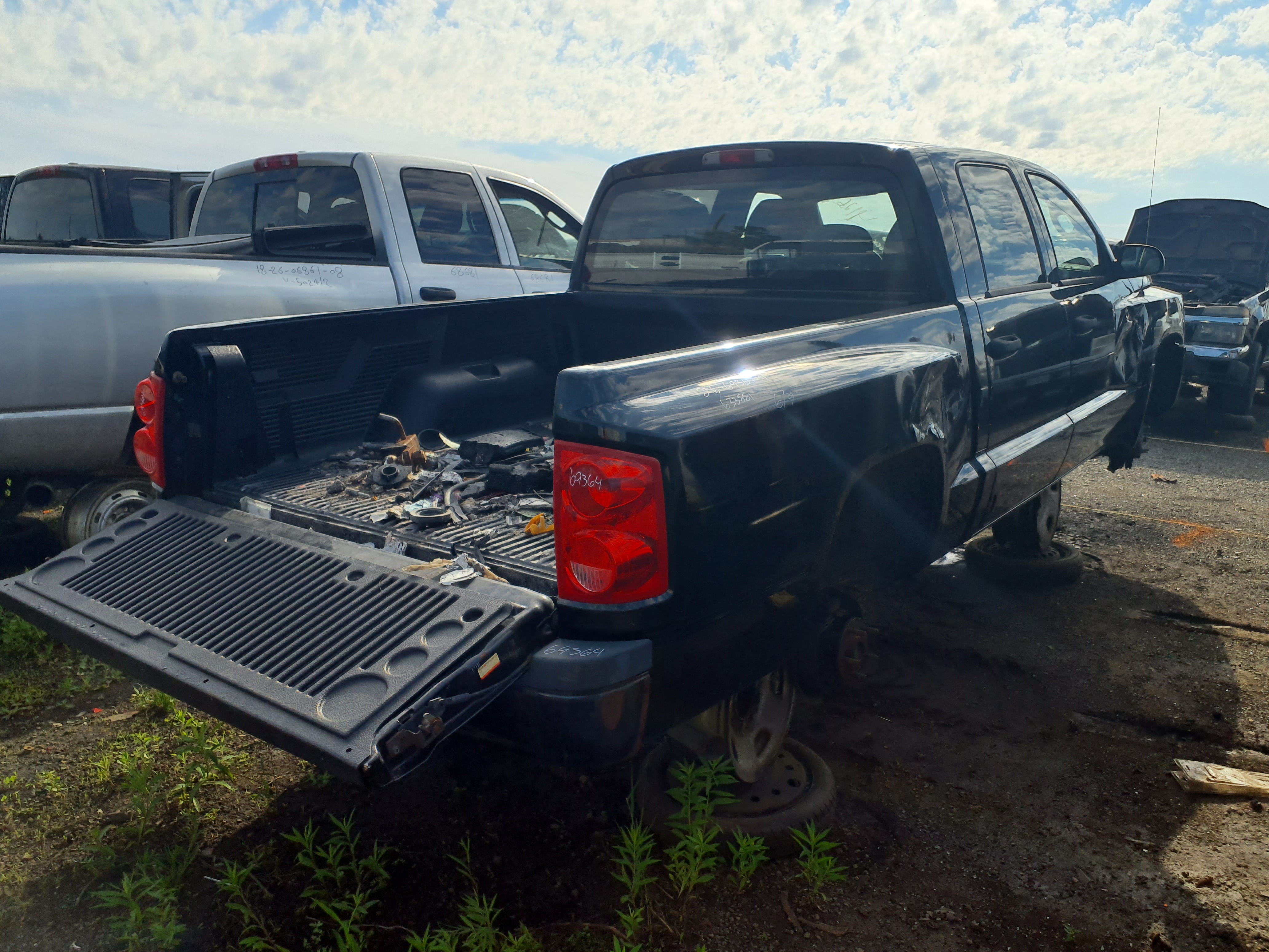 RAM DAKOTA 2011