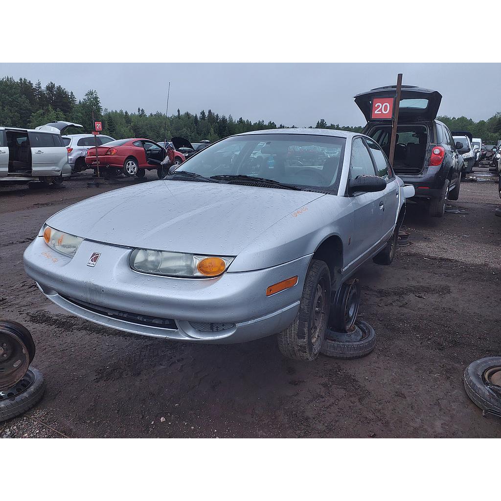 SATURN SL 2002