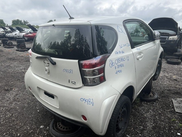 SCION IQ 2012