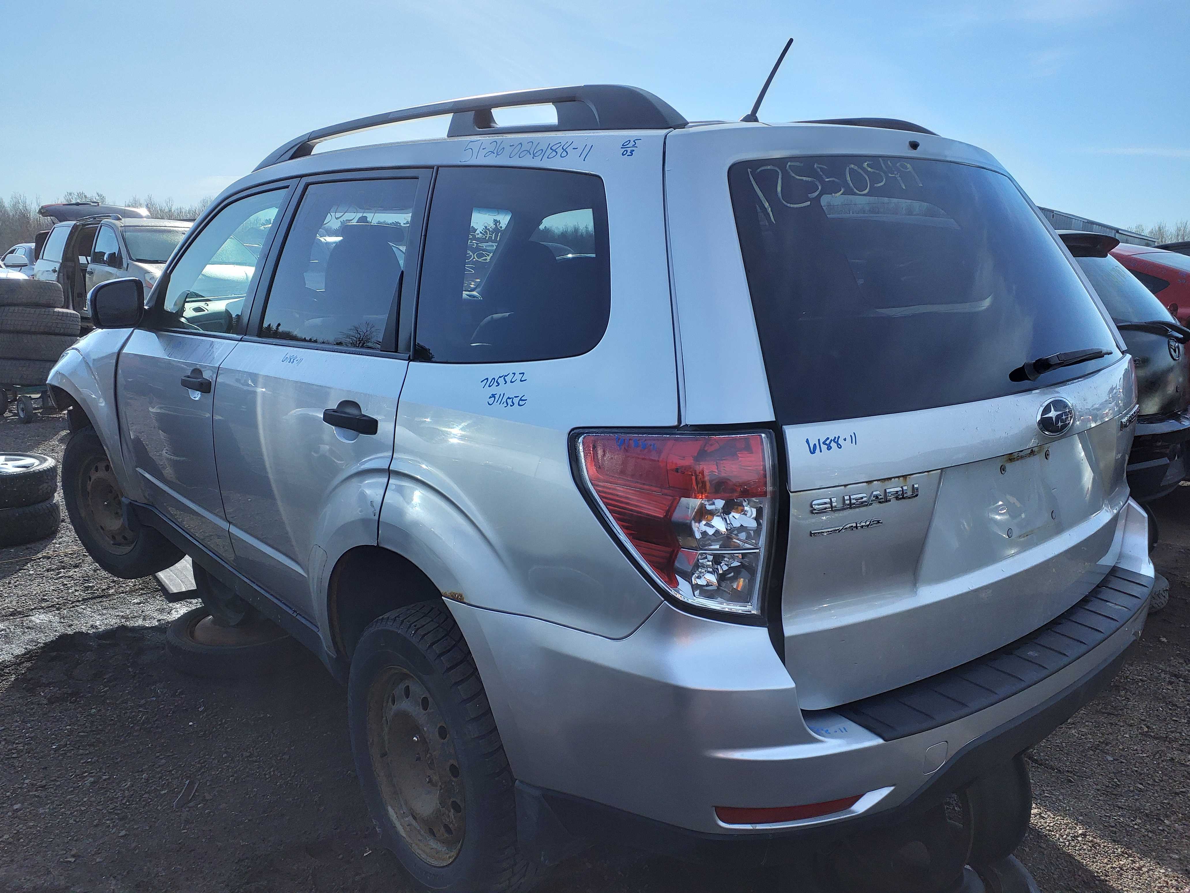 SUBARU FORESTER 2011