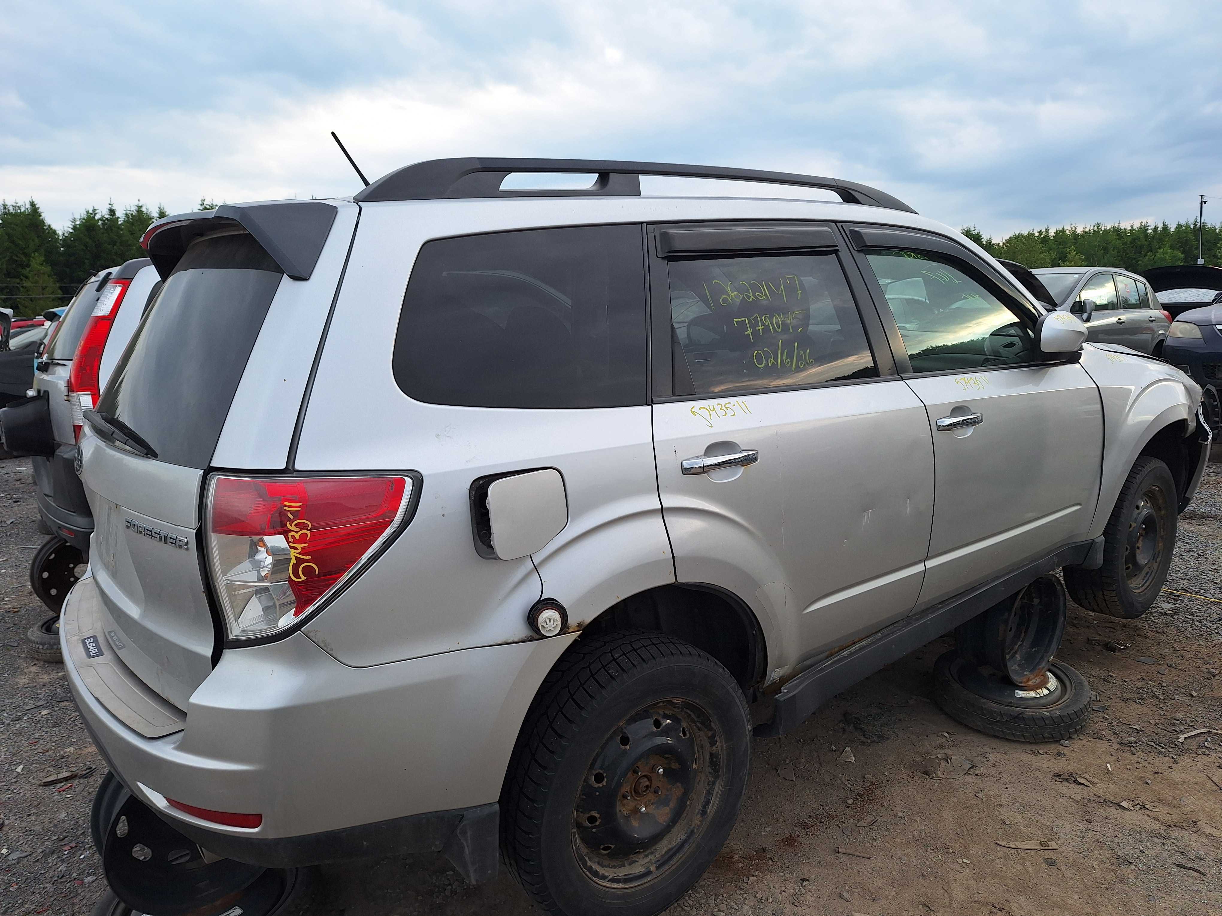 SUBARU FORESTER 2011