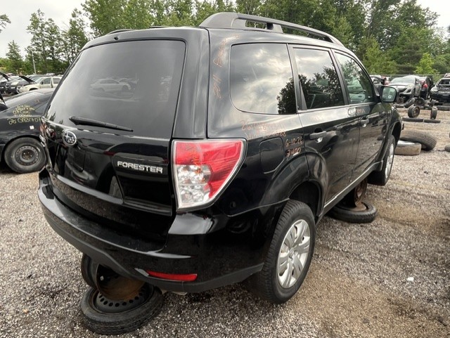 SUBARU FORESTER 2011