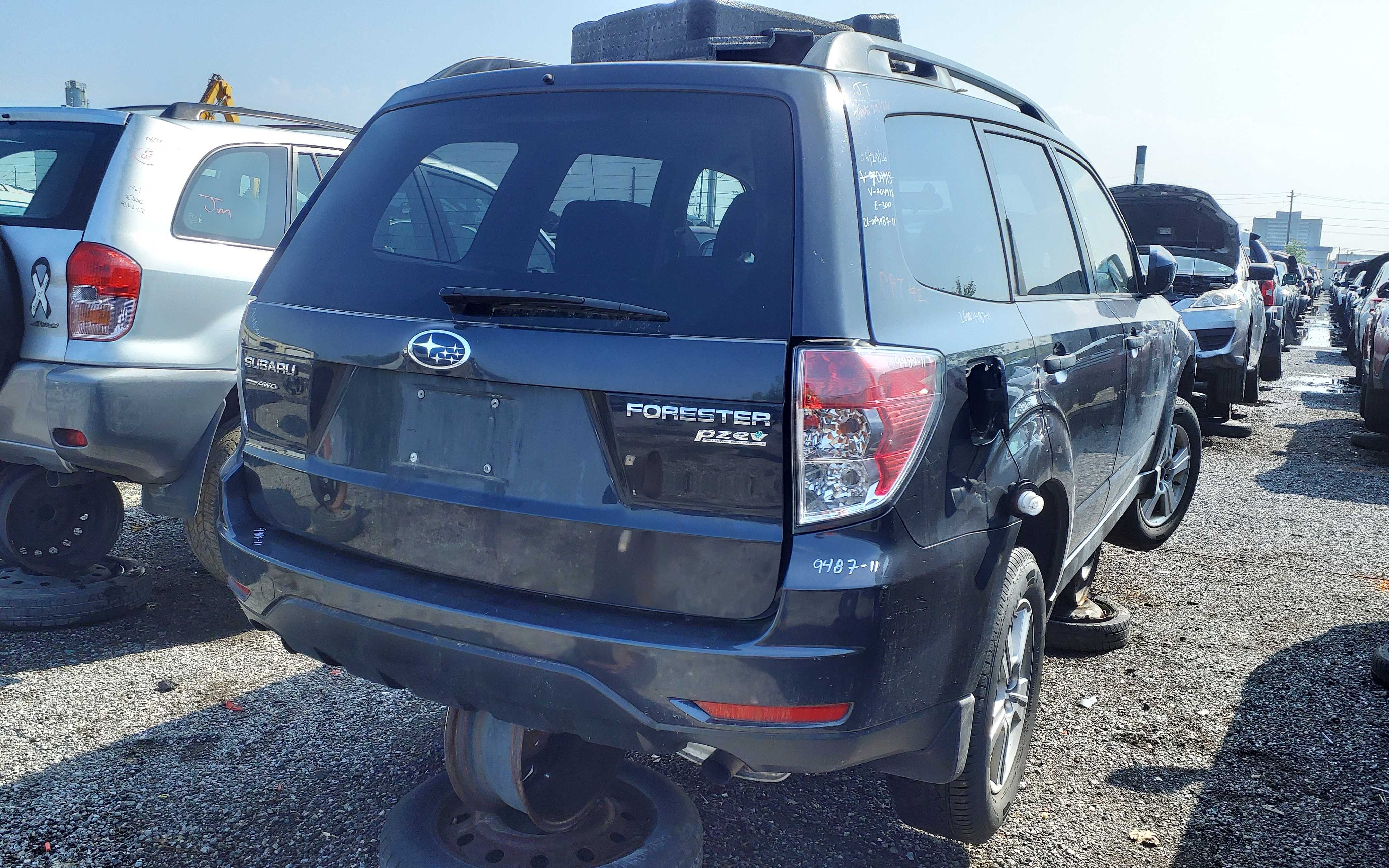 SUBARU FORESTER 2011