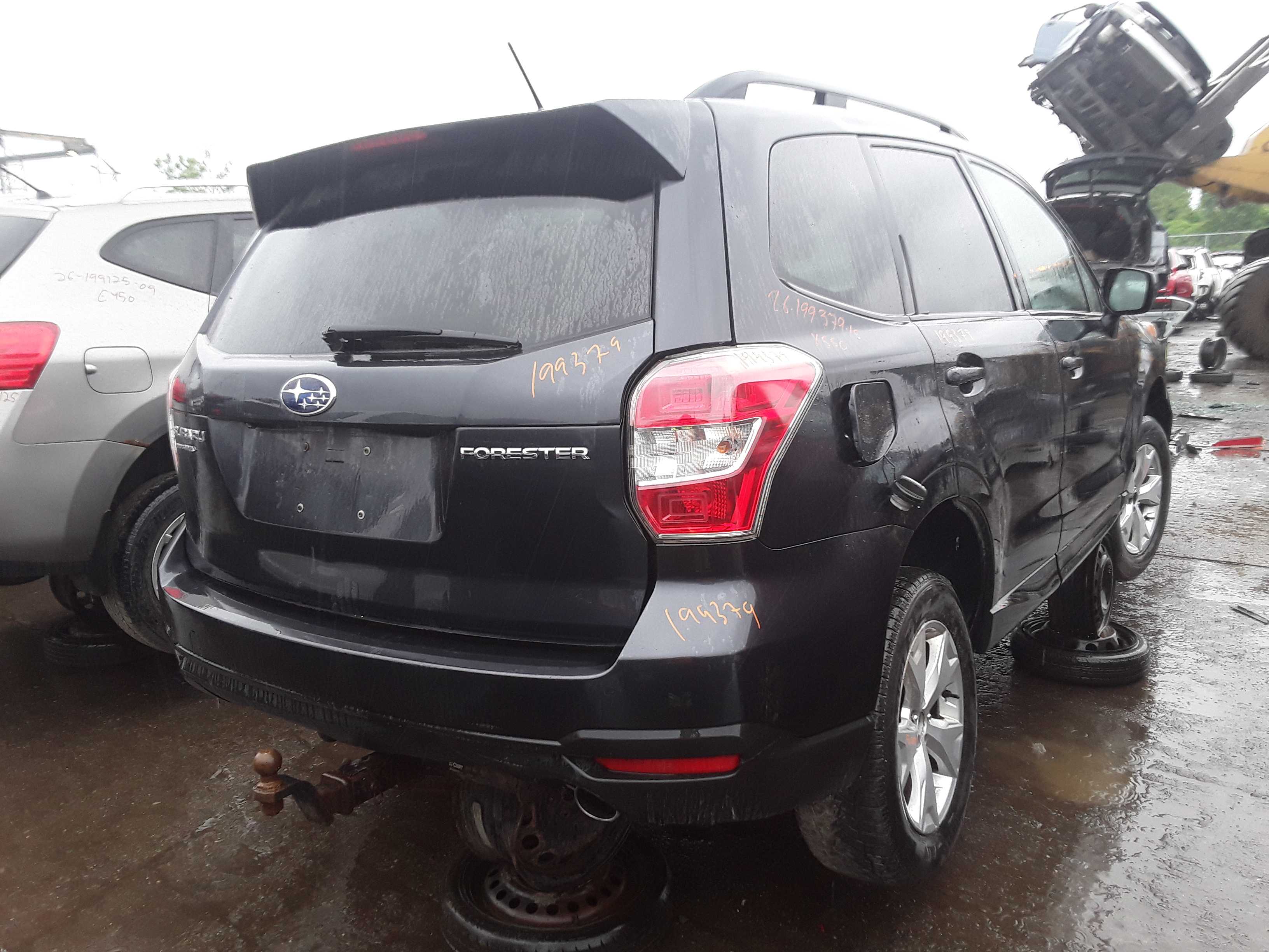 SUBARU FORESTER 2015