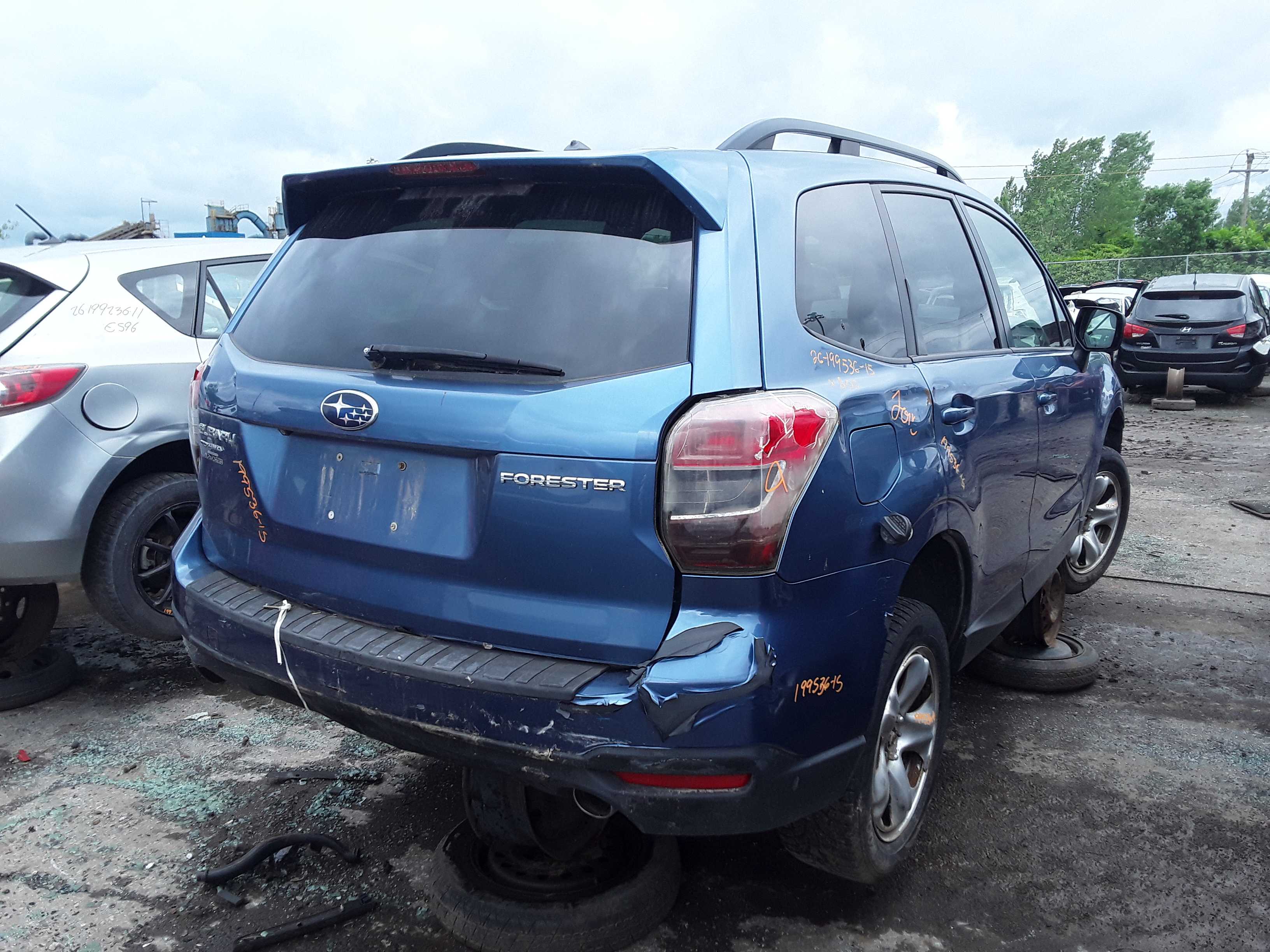 SUBARU FORESTER 2015