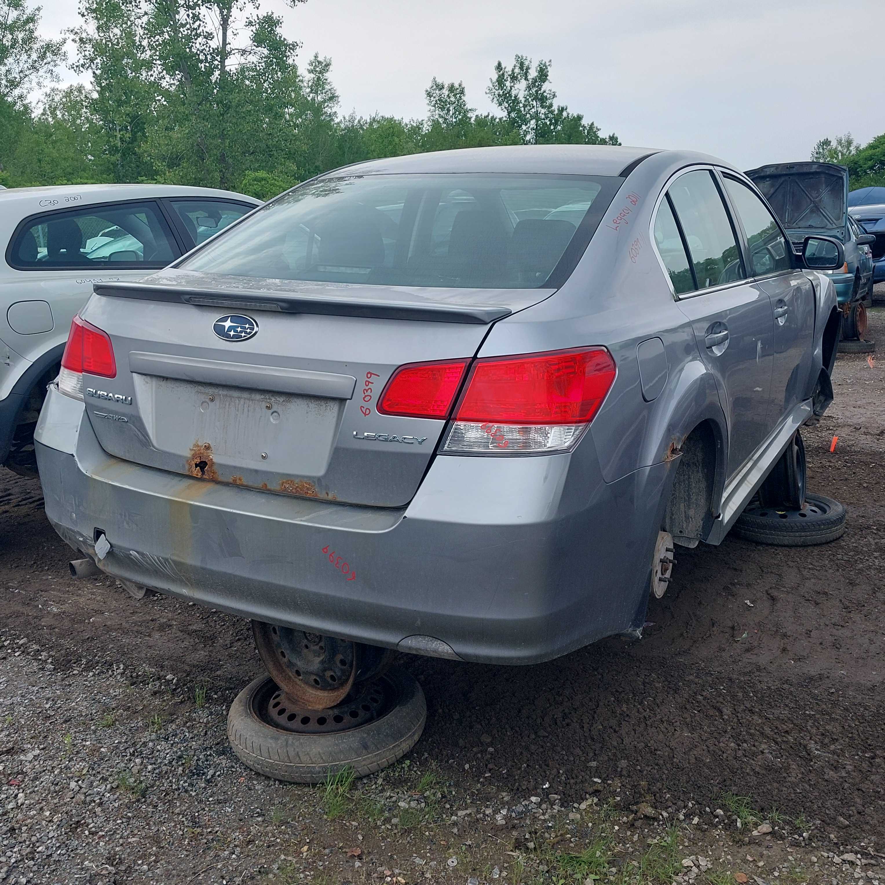 SUBARU LEGACY 2011