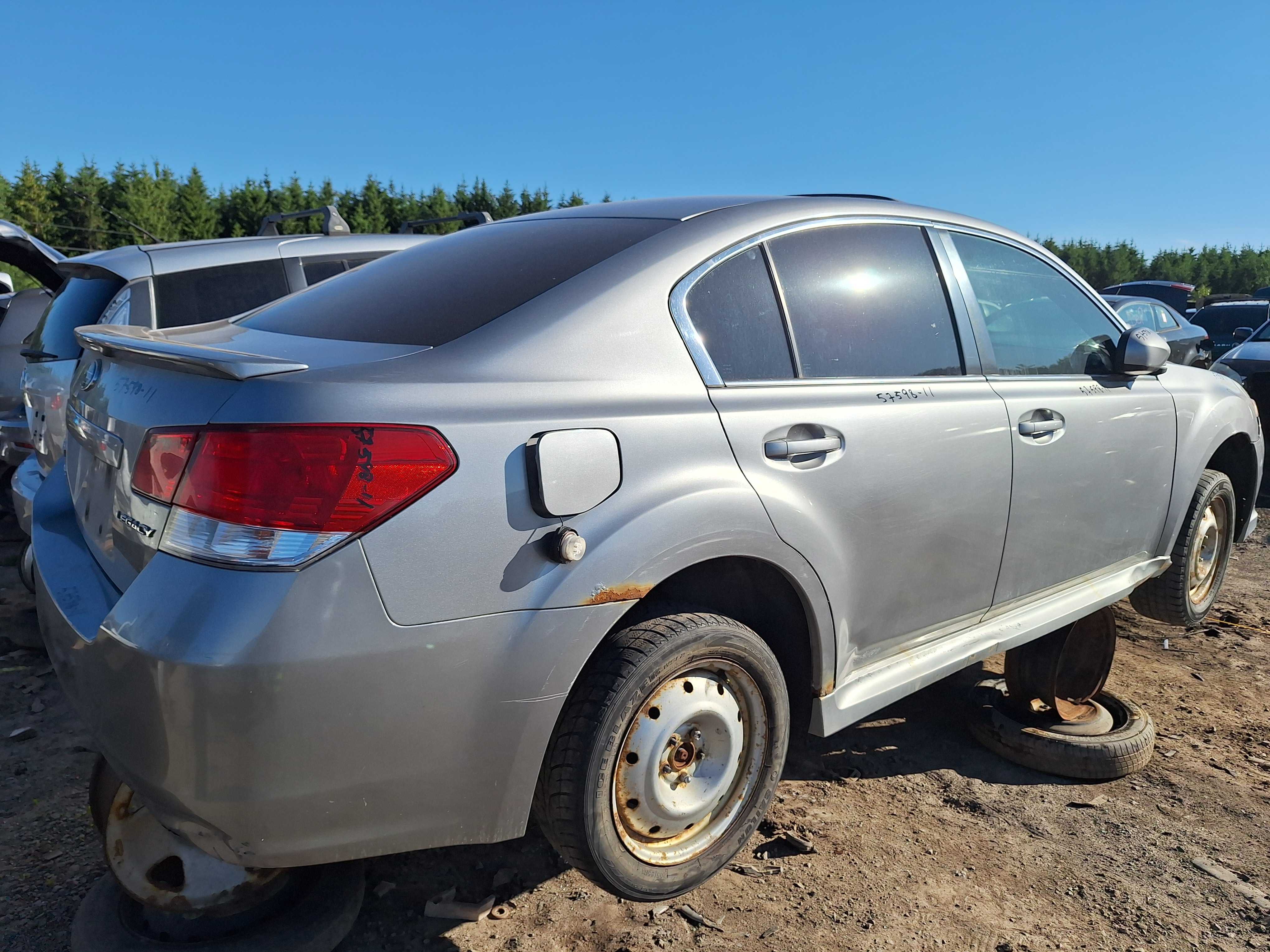 SUBARU LEGACY 2011