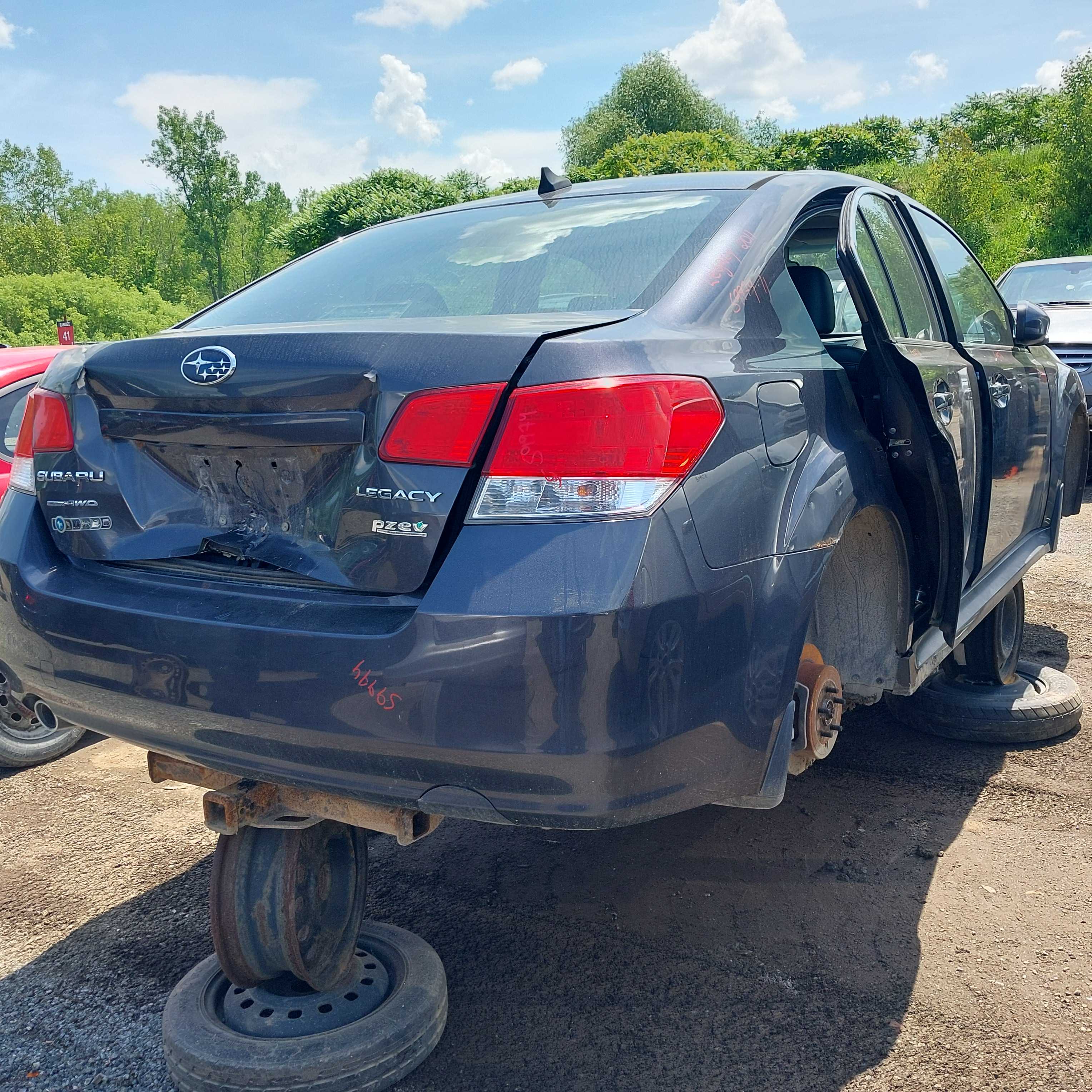 SUBARU LEGACY 2011