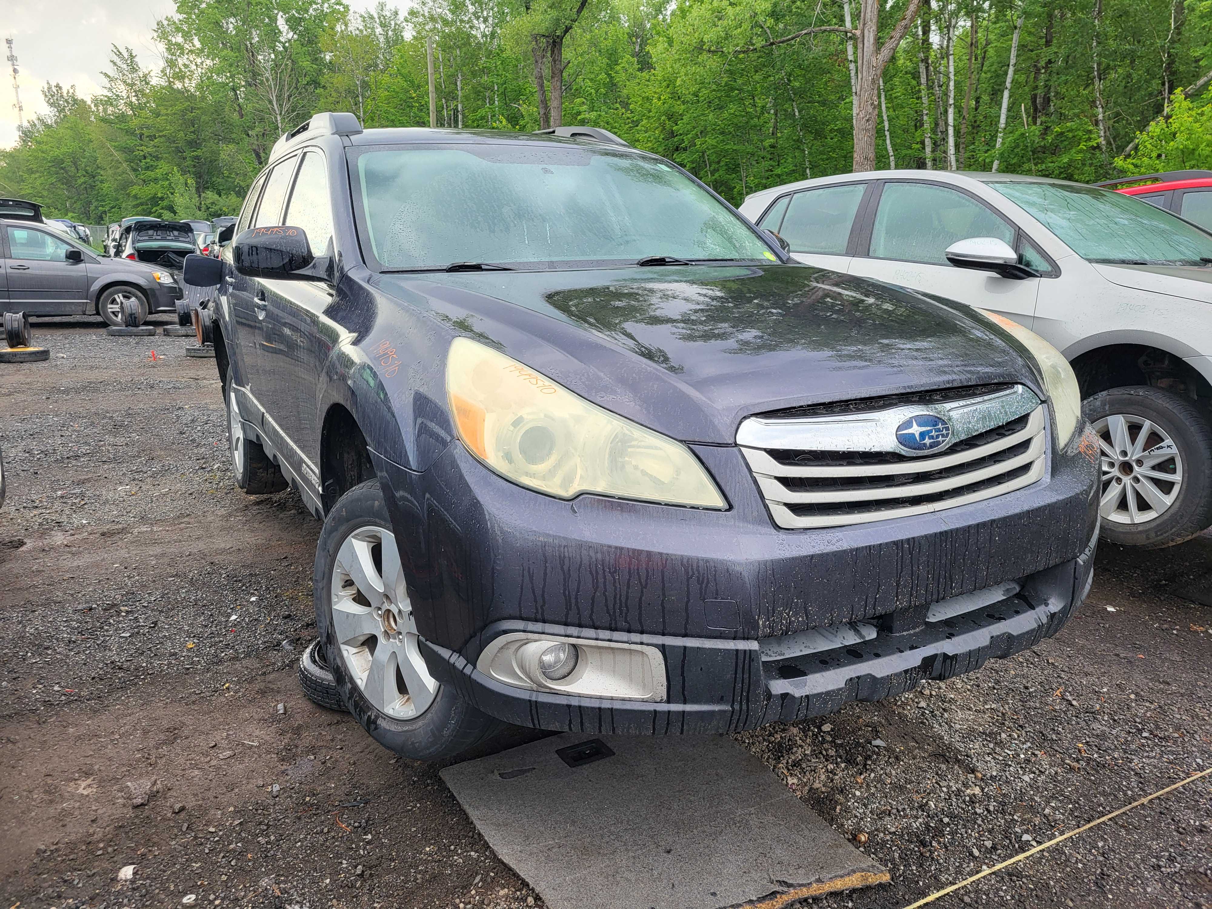 SUBARU OUTBACK 2010