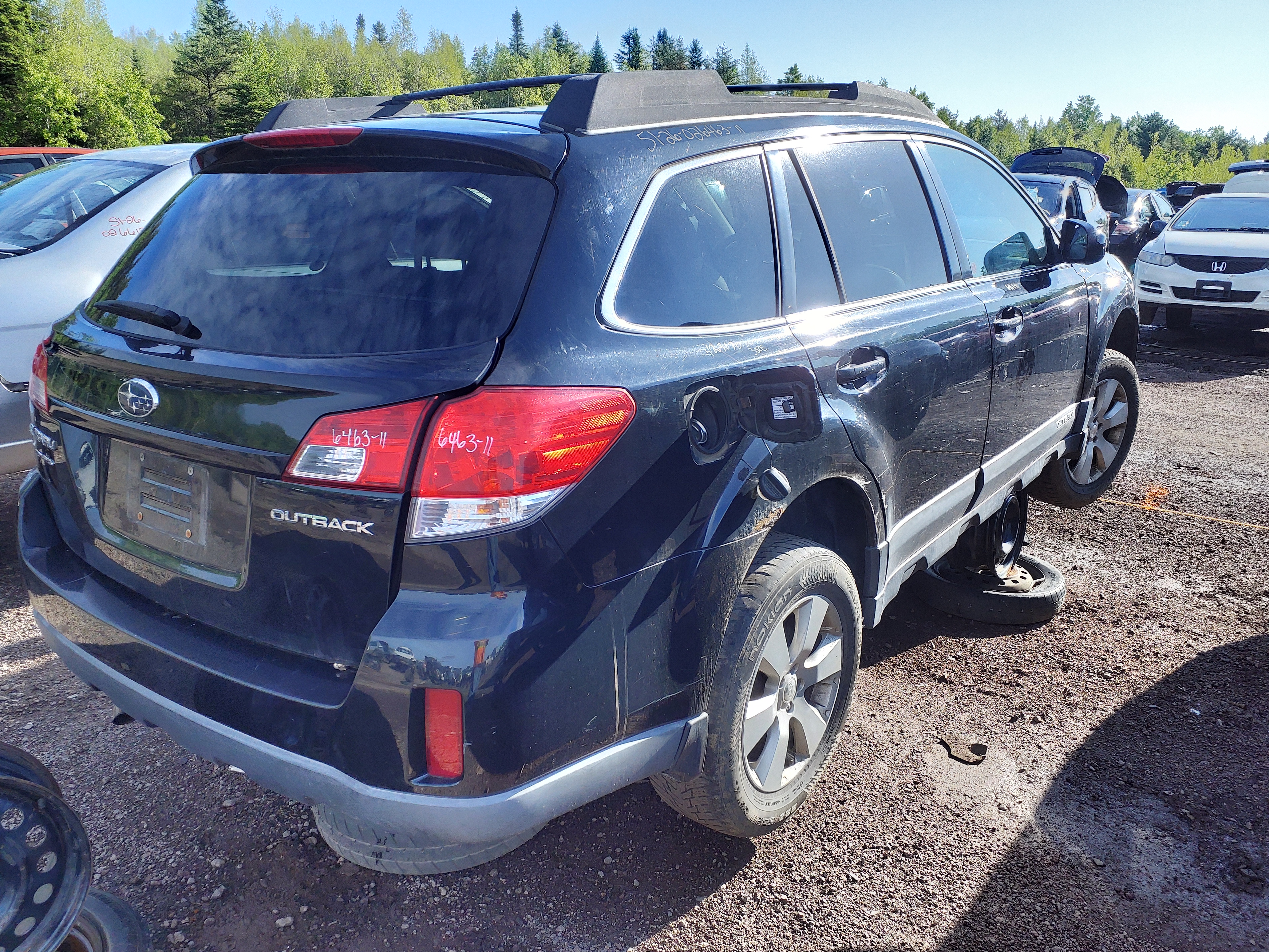 SUBARU OUTBACK 2011