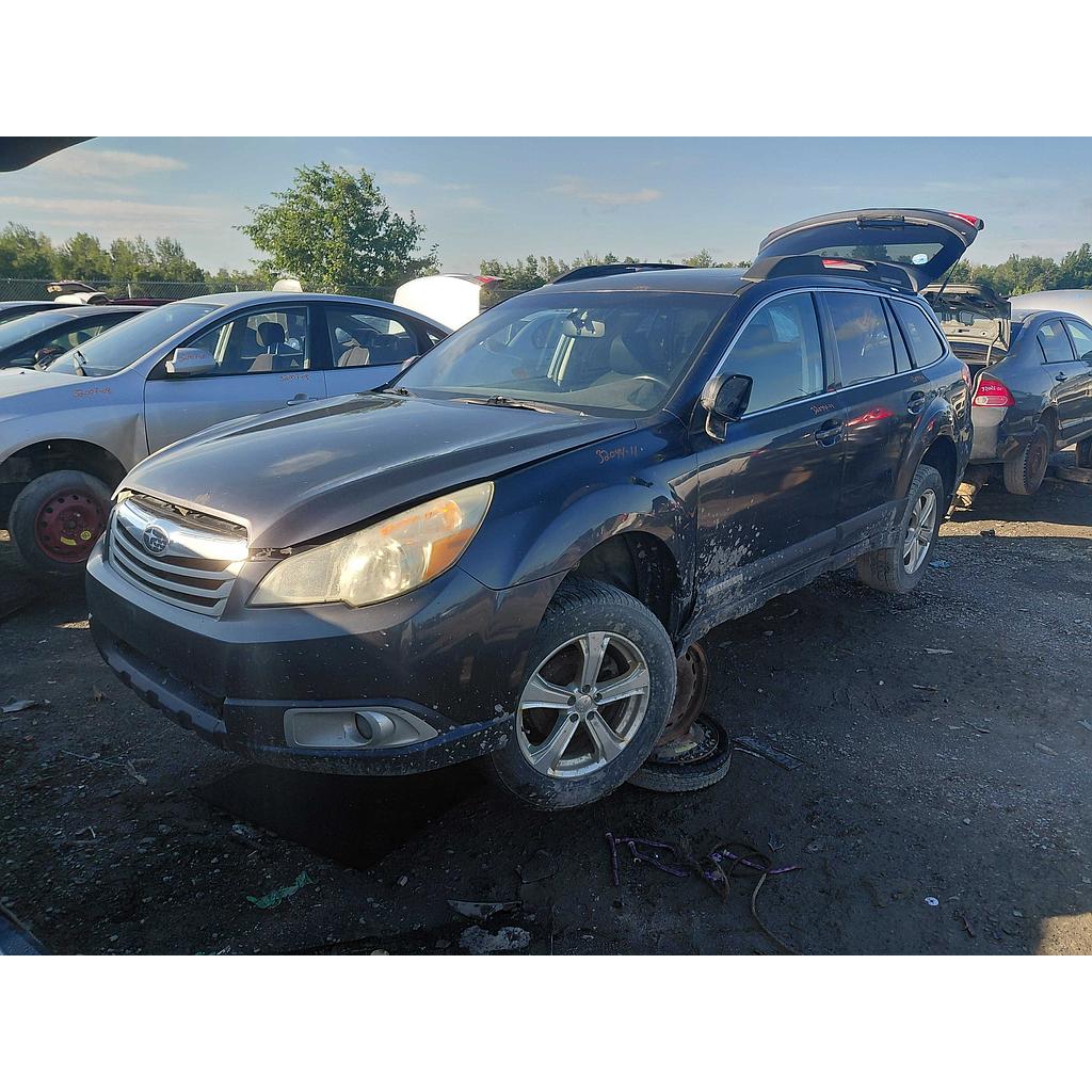 SUBARU OUTBACK 2011