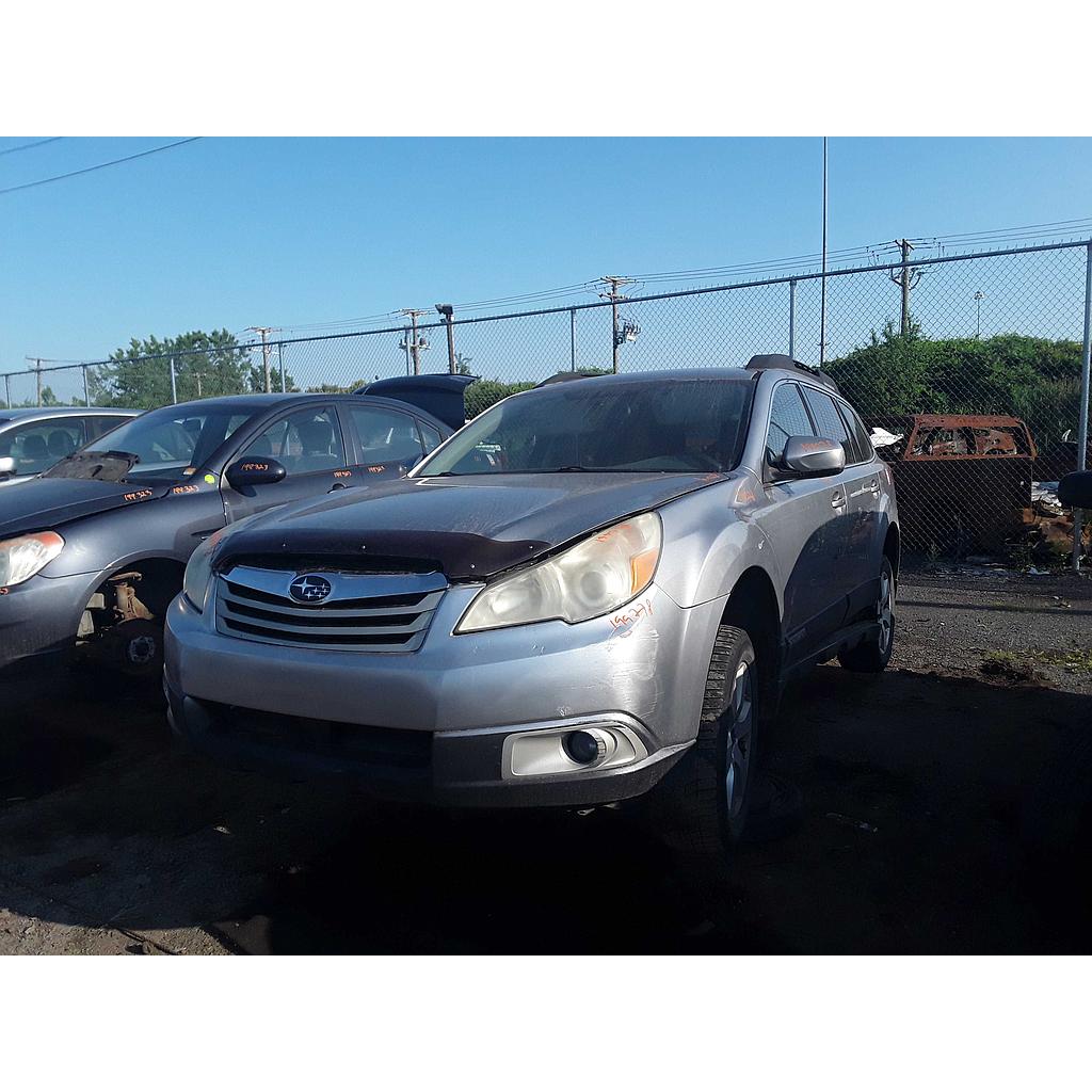 SUBARU OUTBACK 2011