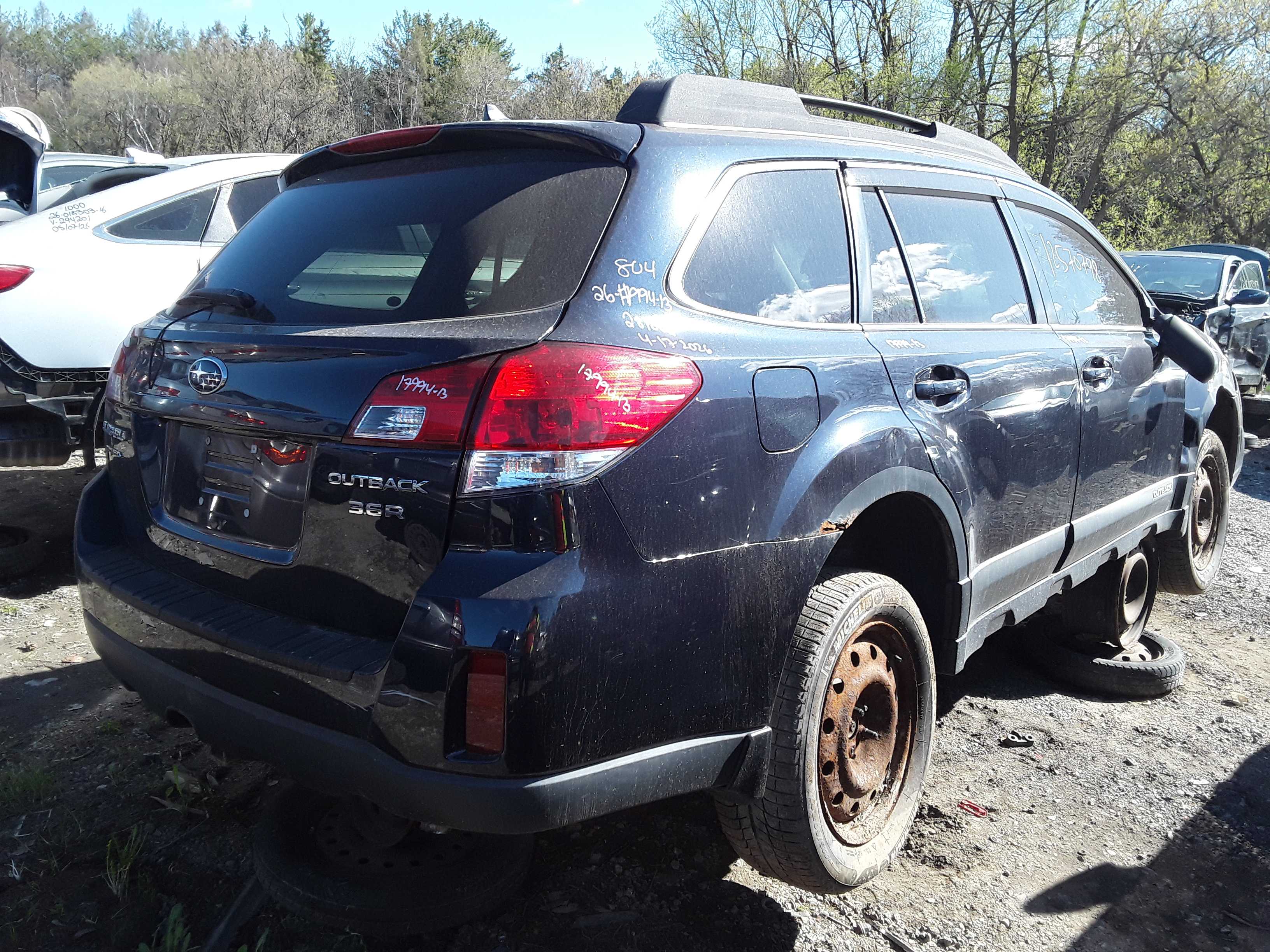 SUBARU OUTBACK 2013